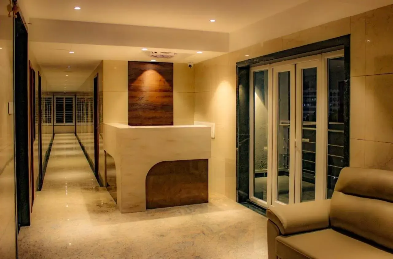 Lobby or reception in RR Mount Elite Suites Lobby or reception in RR Mount Elite Suites