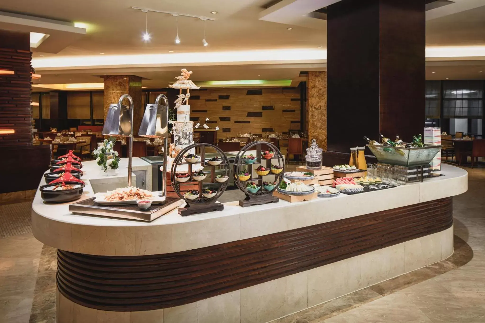 Restaurant/places to eat in Crowne Plaza Beijing International Airport, an IHG Hotel