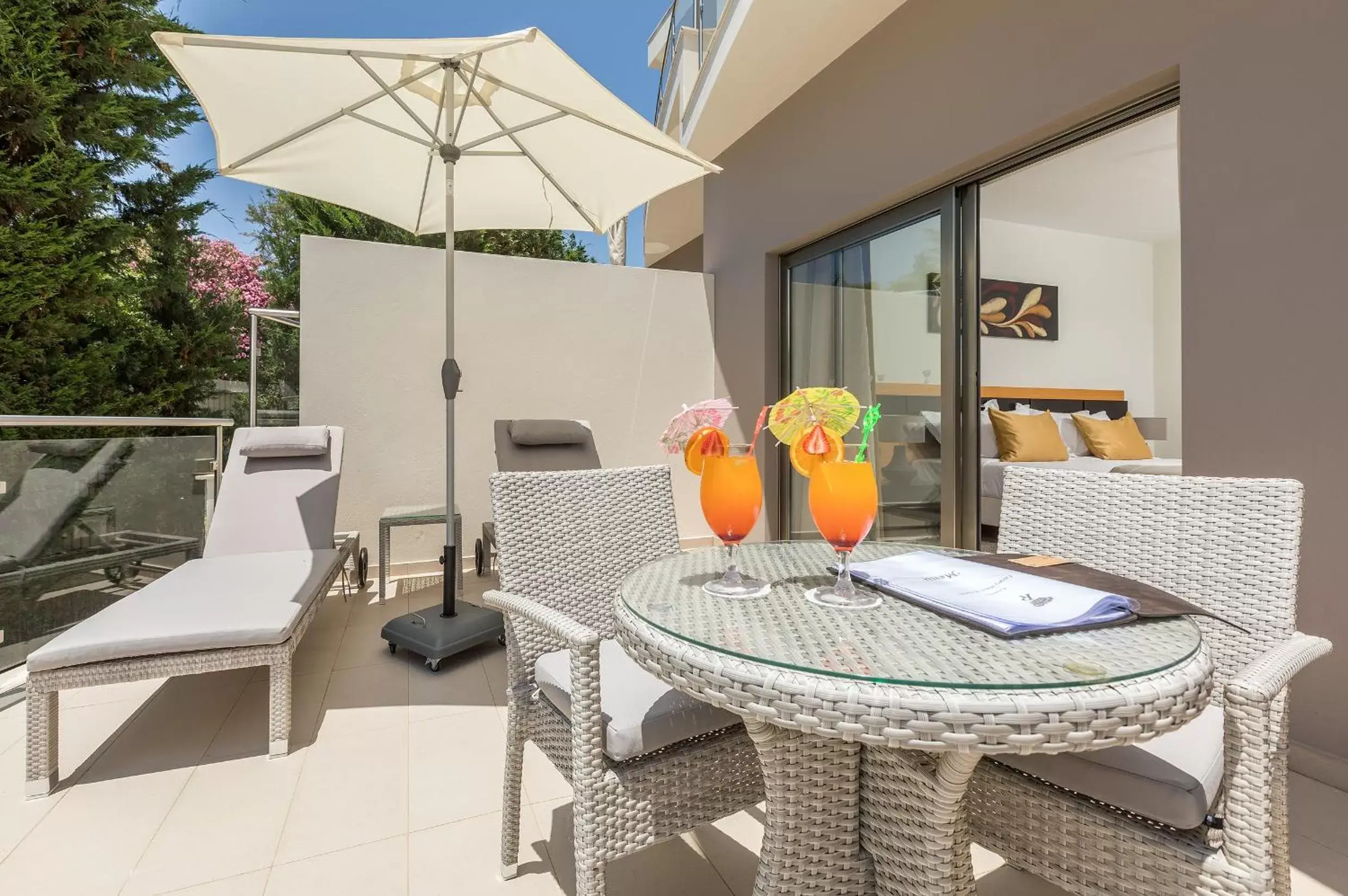 Balcony/Terrace in Caneiros Luxury House & Suites