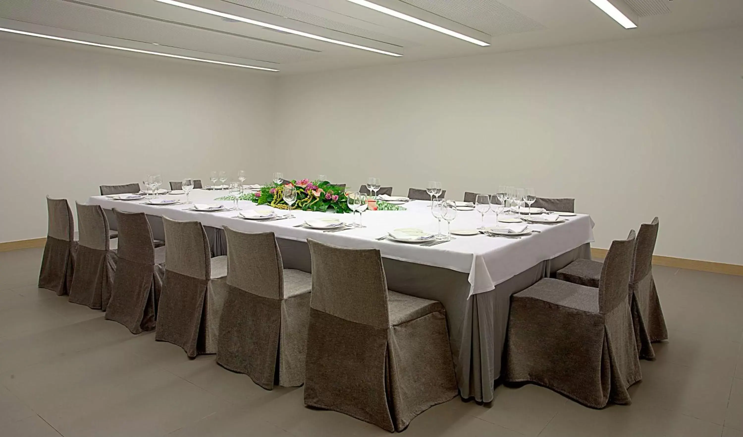 Meeting/conference room, Banquet Facilities in NH Campo Cartagena