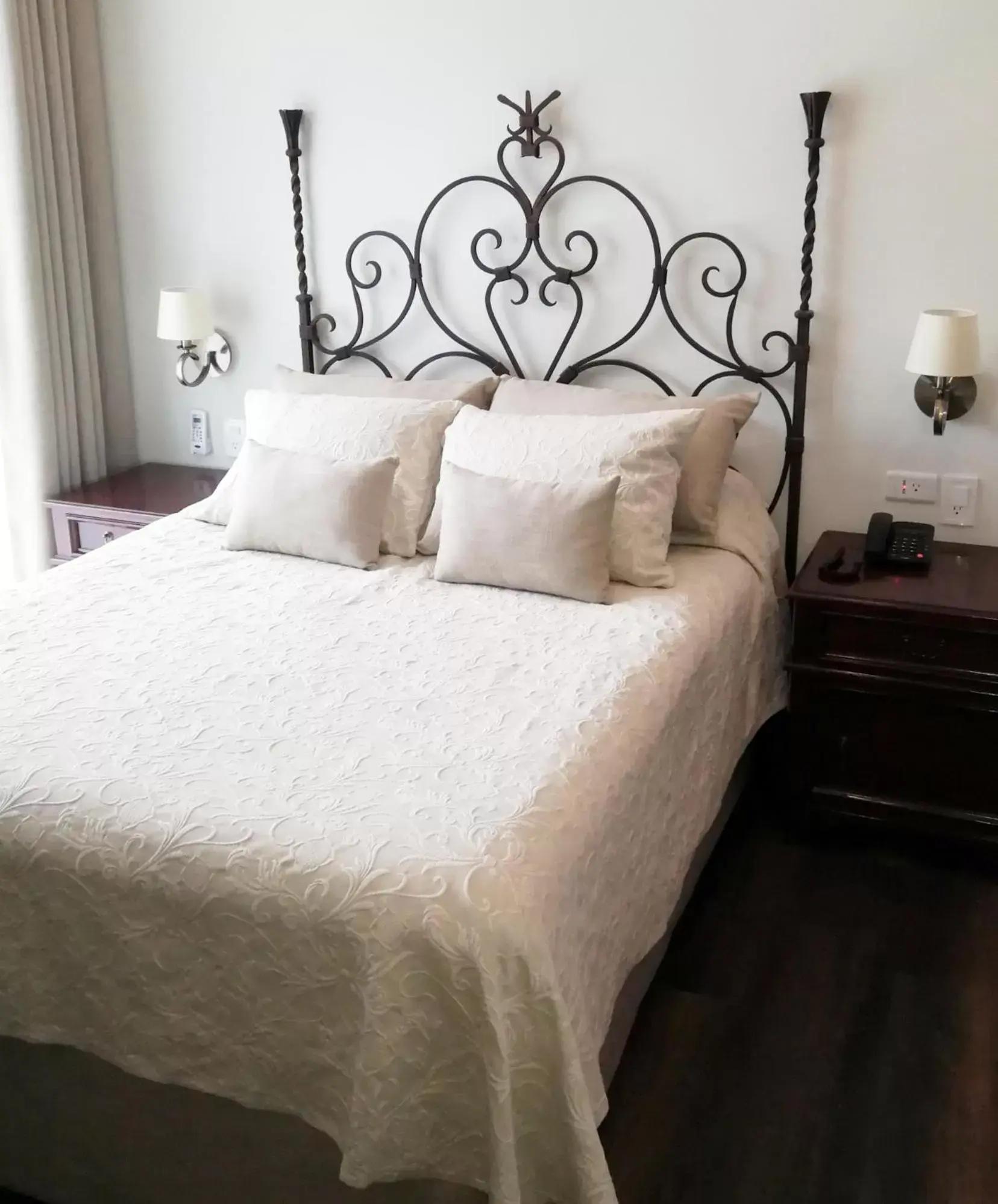 Photo of the whole room, Bed in Casa Corp Boutique Suites in Condesa