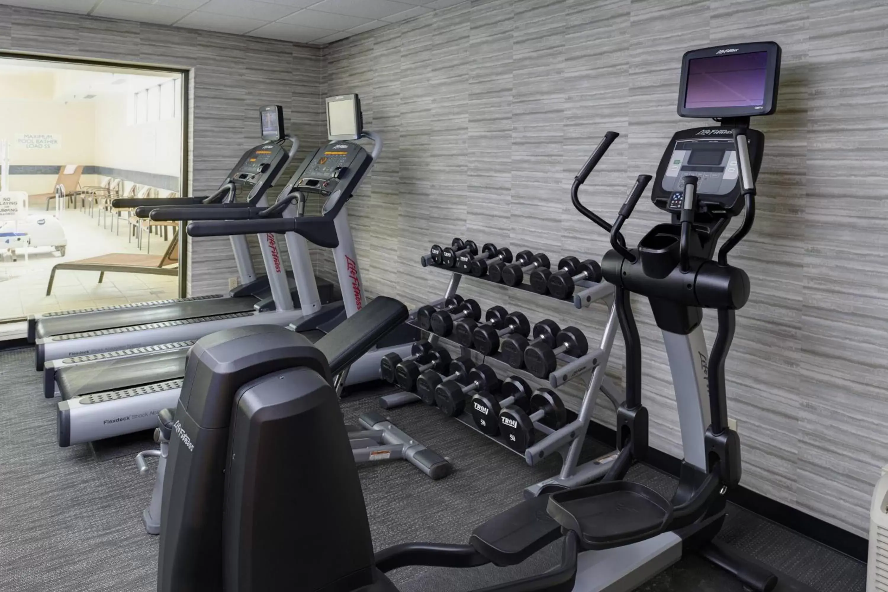 Fitness centre/facilities, Fitness Center/Facilities in Courtyard by Marriott Indianapolis Airport