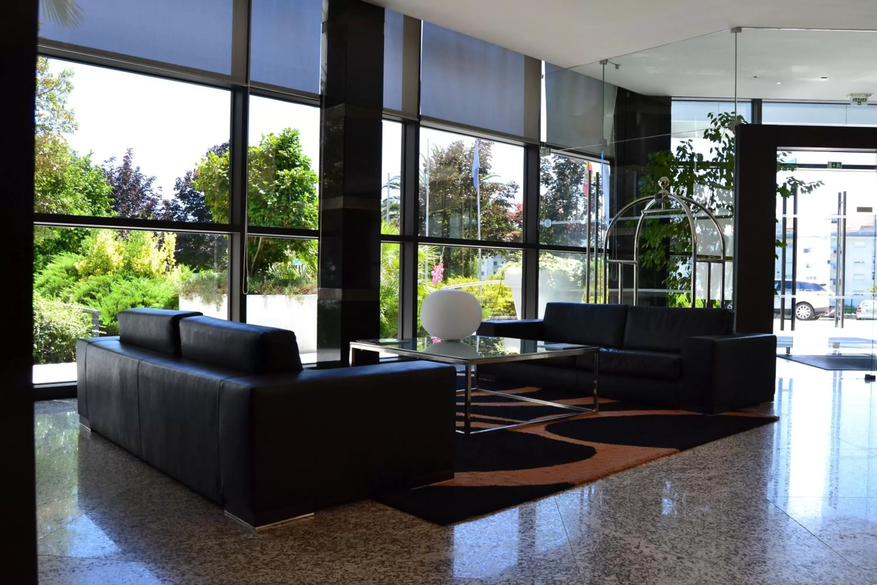 Lobby or reception, Lounge/Bar in Montebelo Viseu Congress Hotel