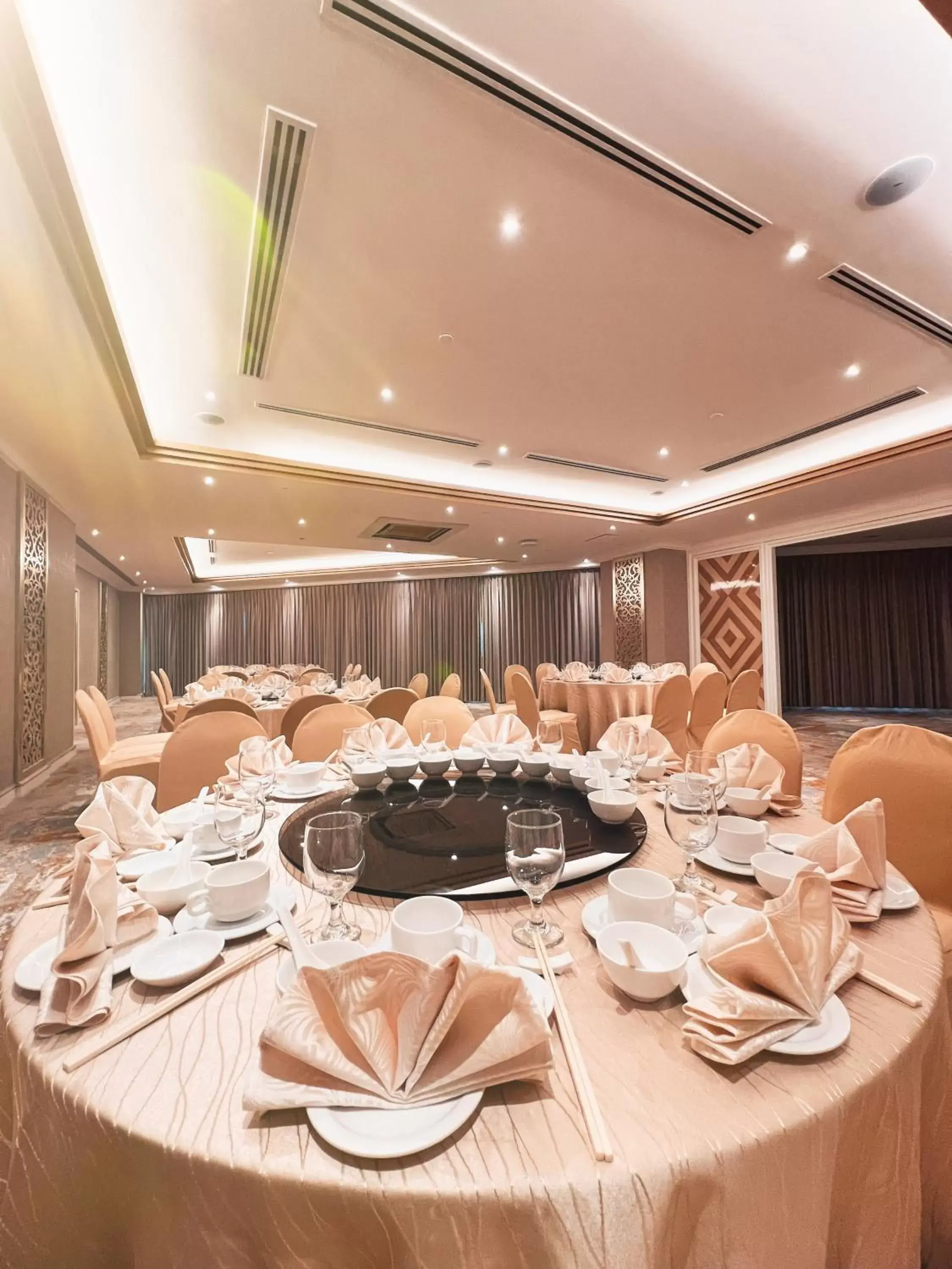 Property building, Banquet Facilities in Puteri Wing - Riverside Majestic Hotel