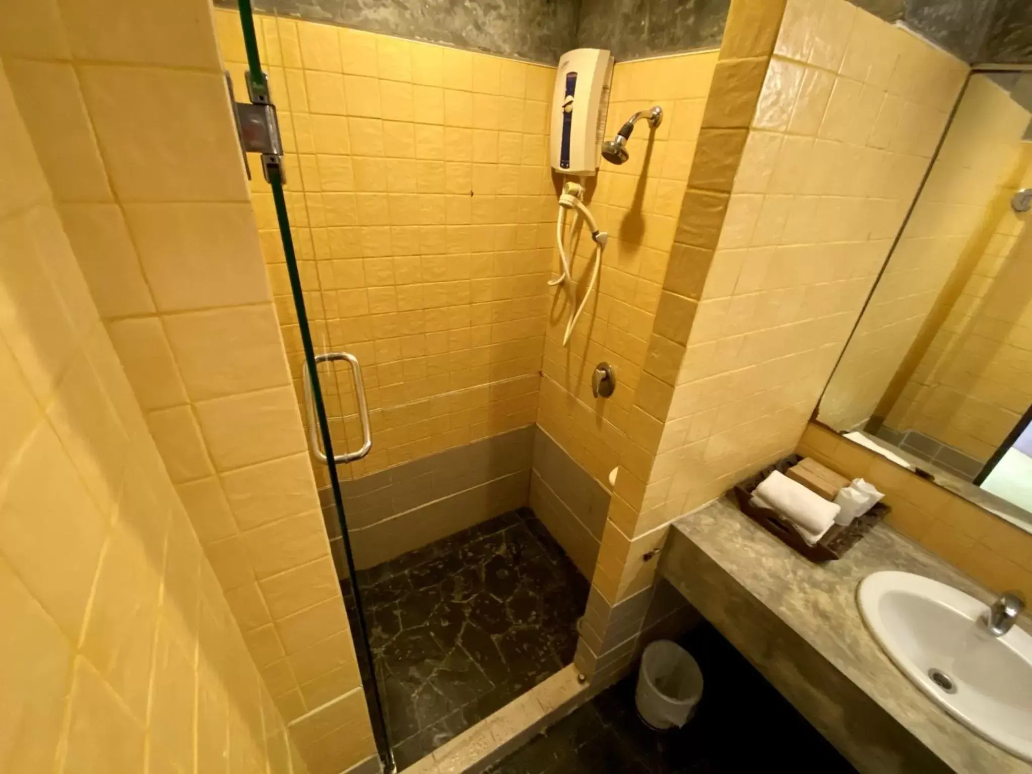 Bathroom in Golden Pine Beach Resort