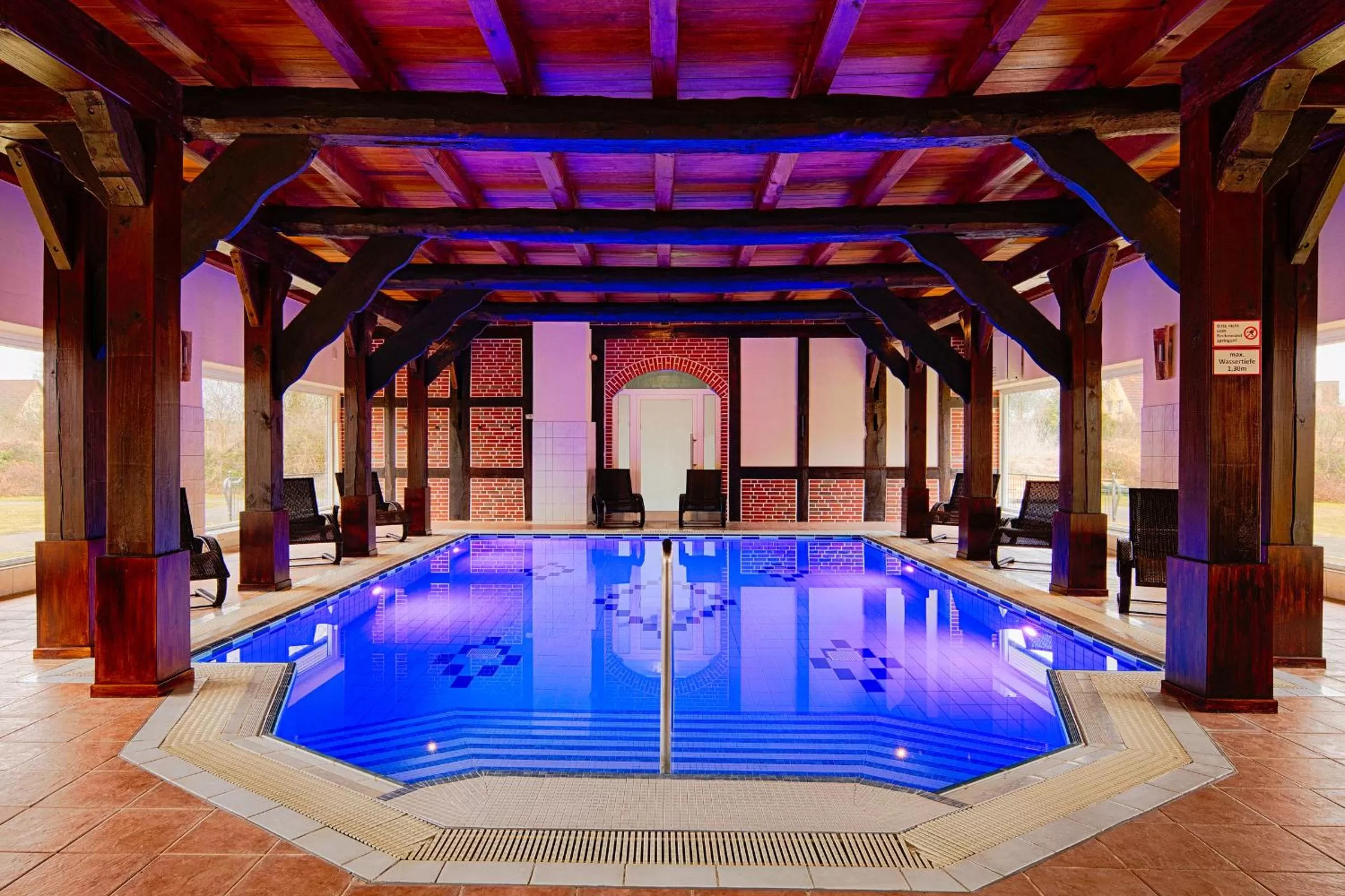 Swimming pool in Schloss Herrenstein
