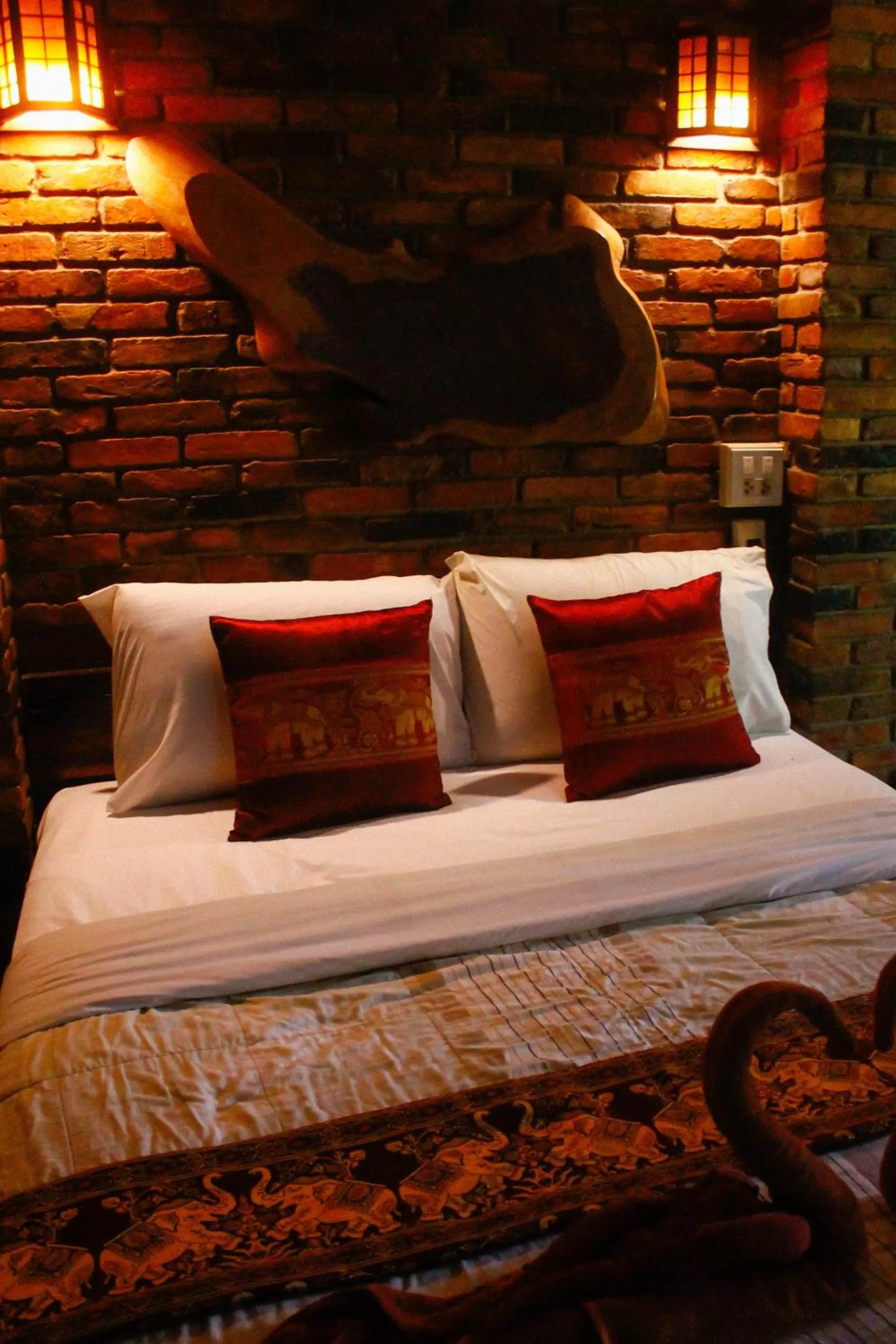 Bed in Khao Sok Las Orquideas Resort