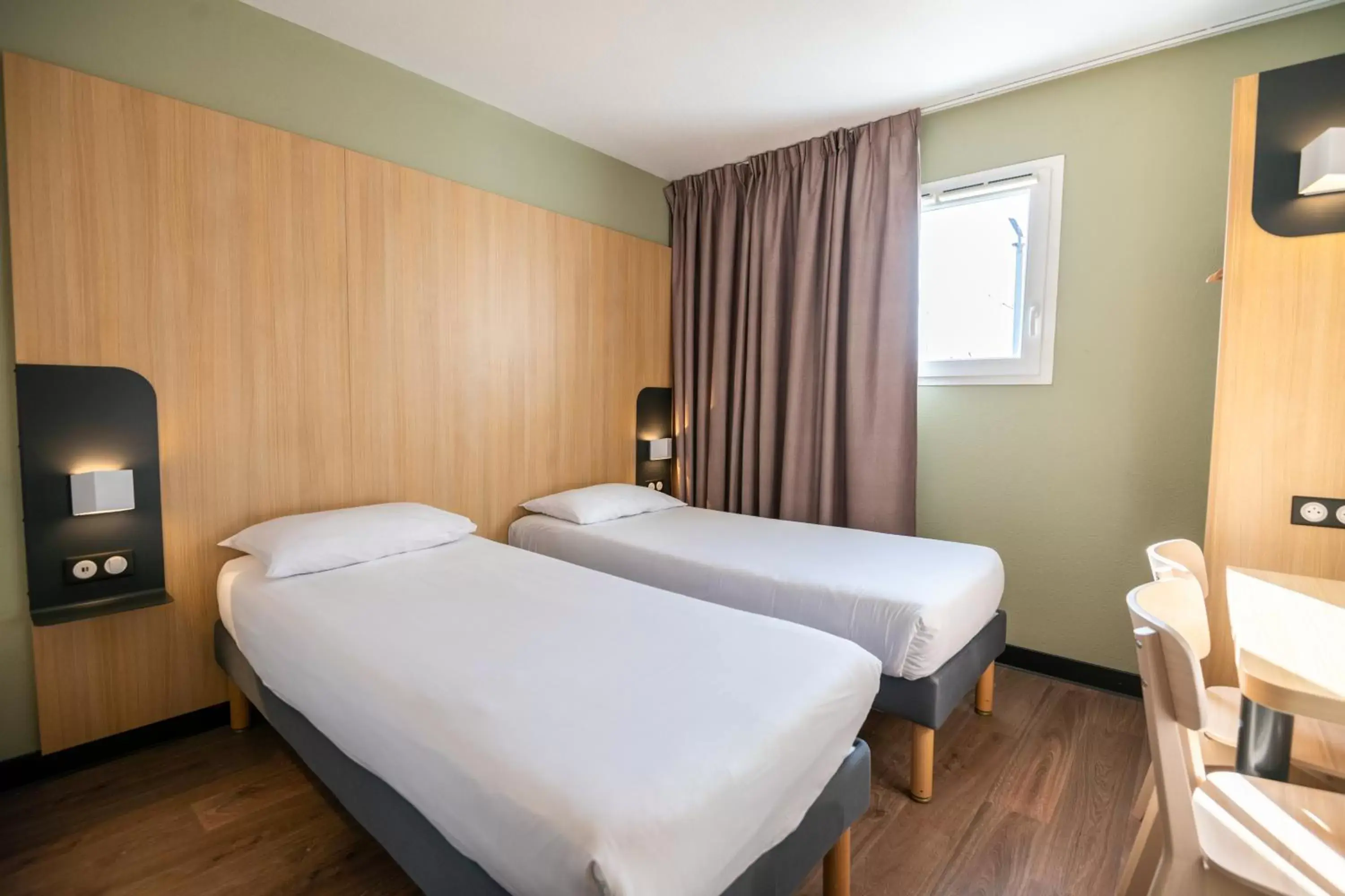 Bedroom, Bed in B&B HOTEL Bordeaux Mérignac Aéroport