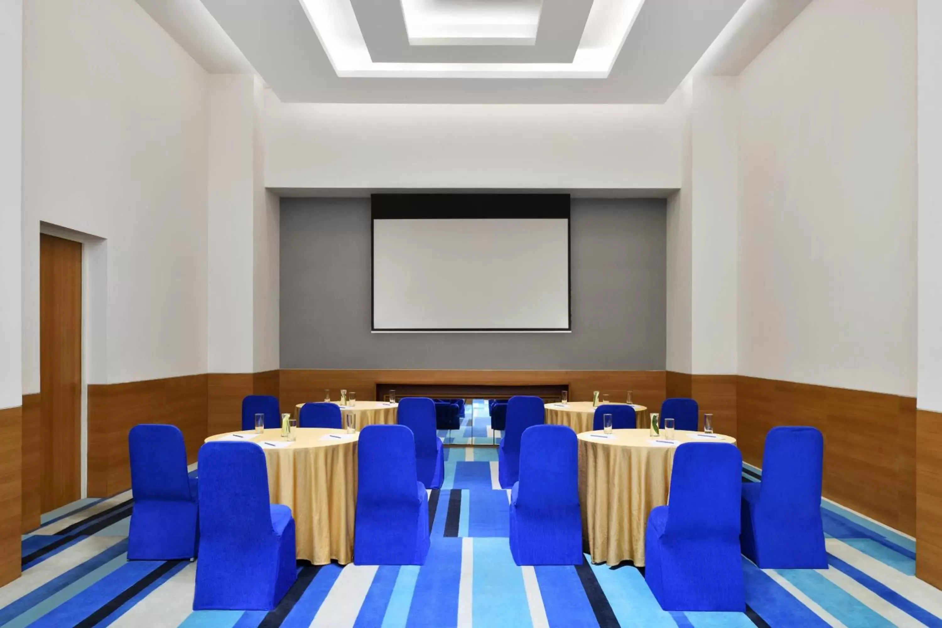 Meeting/conference room in Fairfield by Marriott Hyderabad Gachibowli