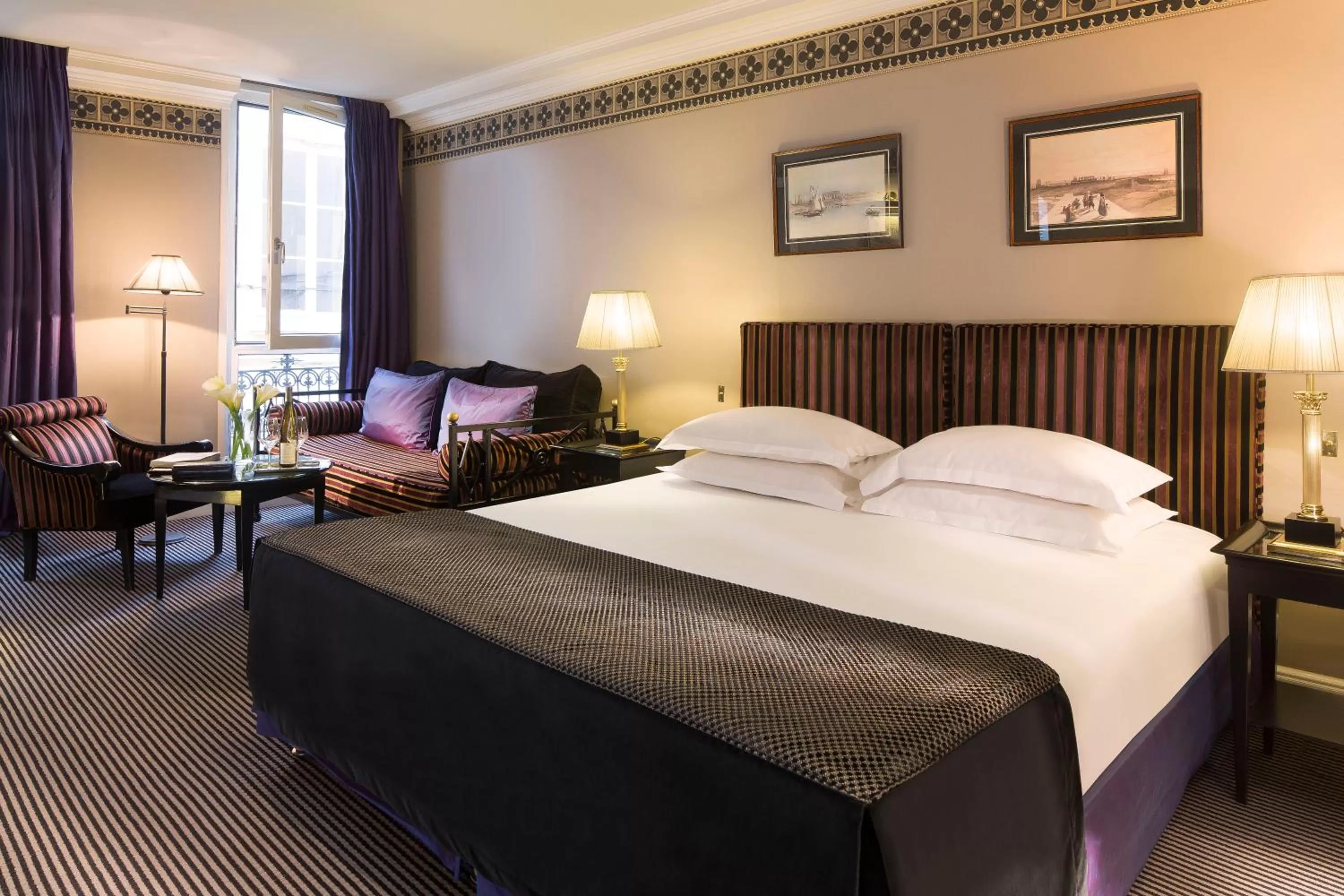 Photo of the whole room, Bed in Hotel La Villa d'Estrées - Saint-Germain