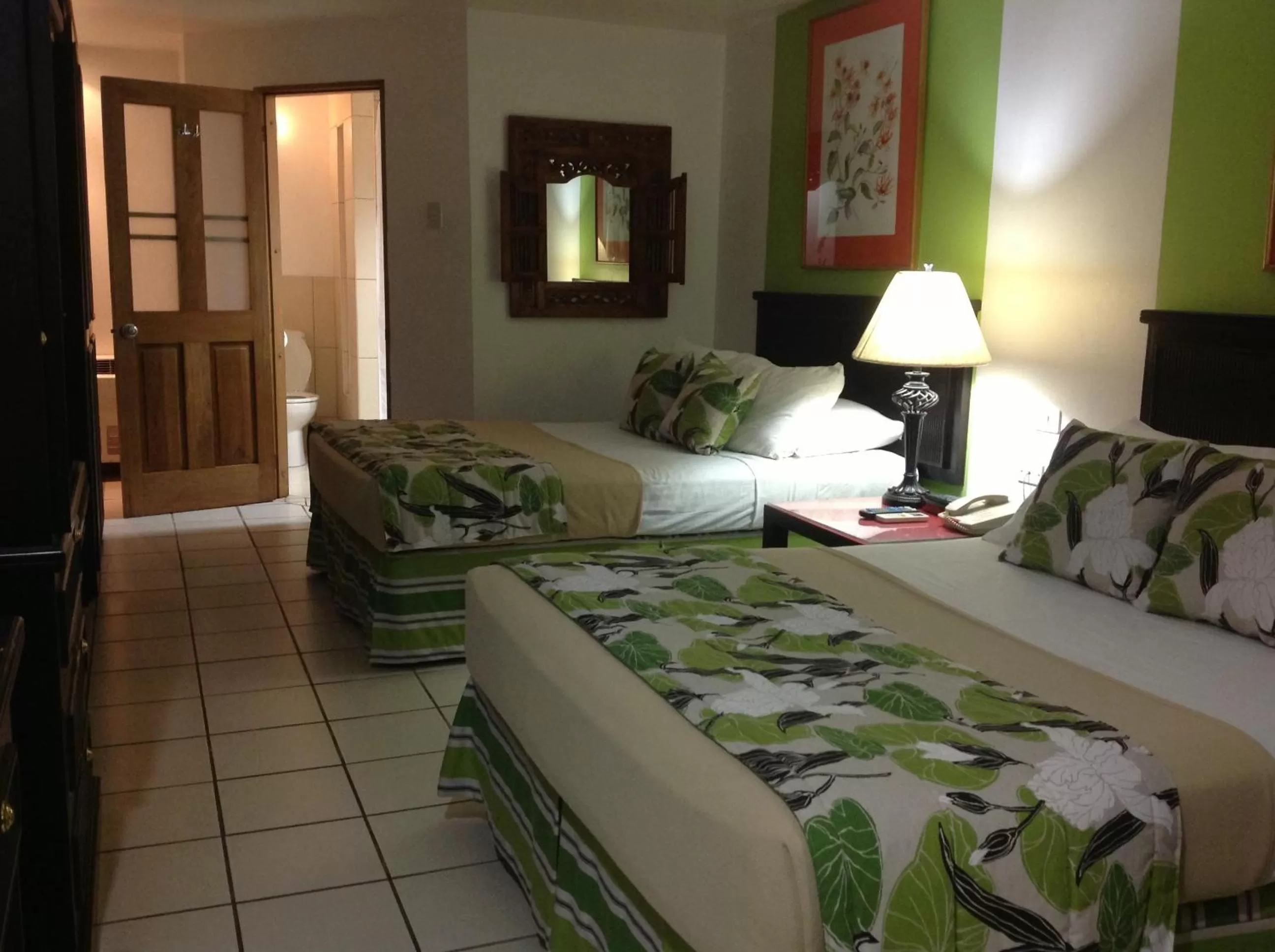 Photo of the whole room, Bed in Hotel Normandie Limited