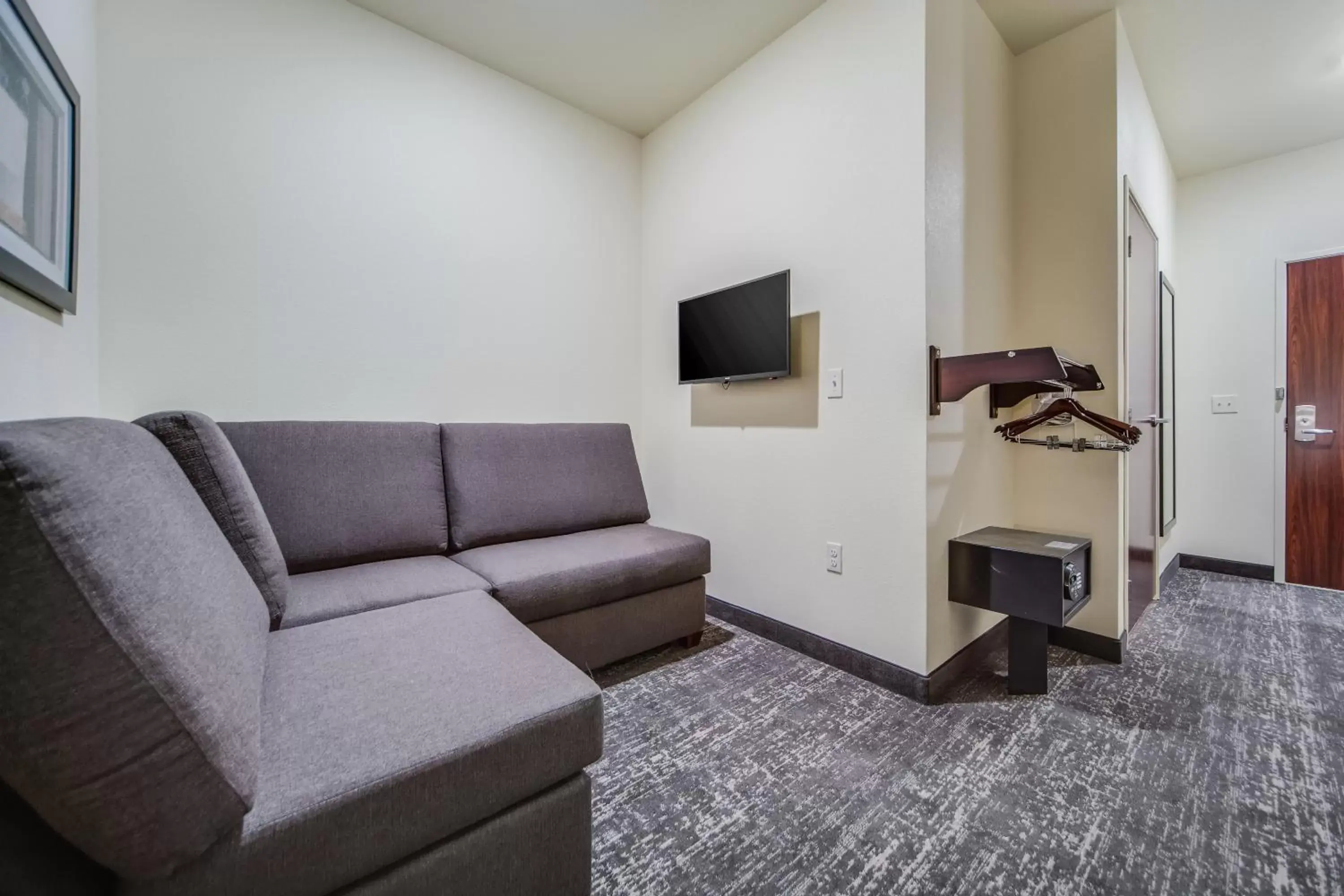 Living room, Seating Area in Cobblestone Hotel & Suites - Cozad