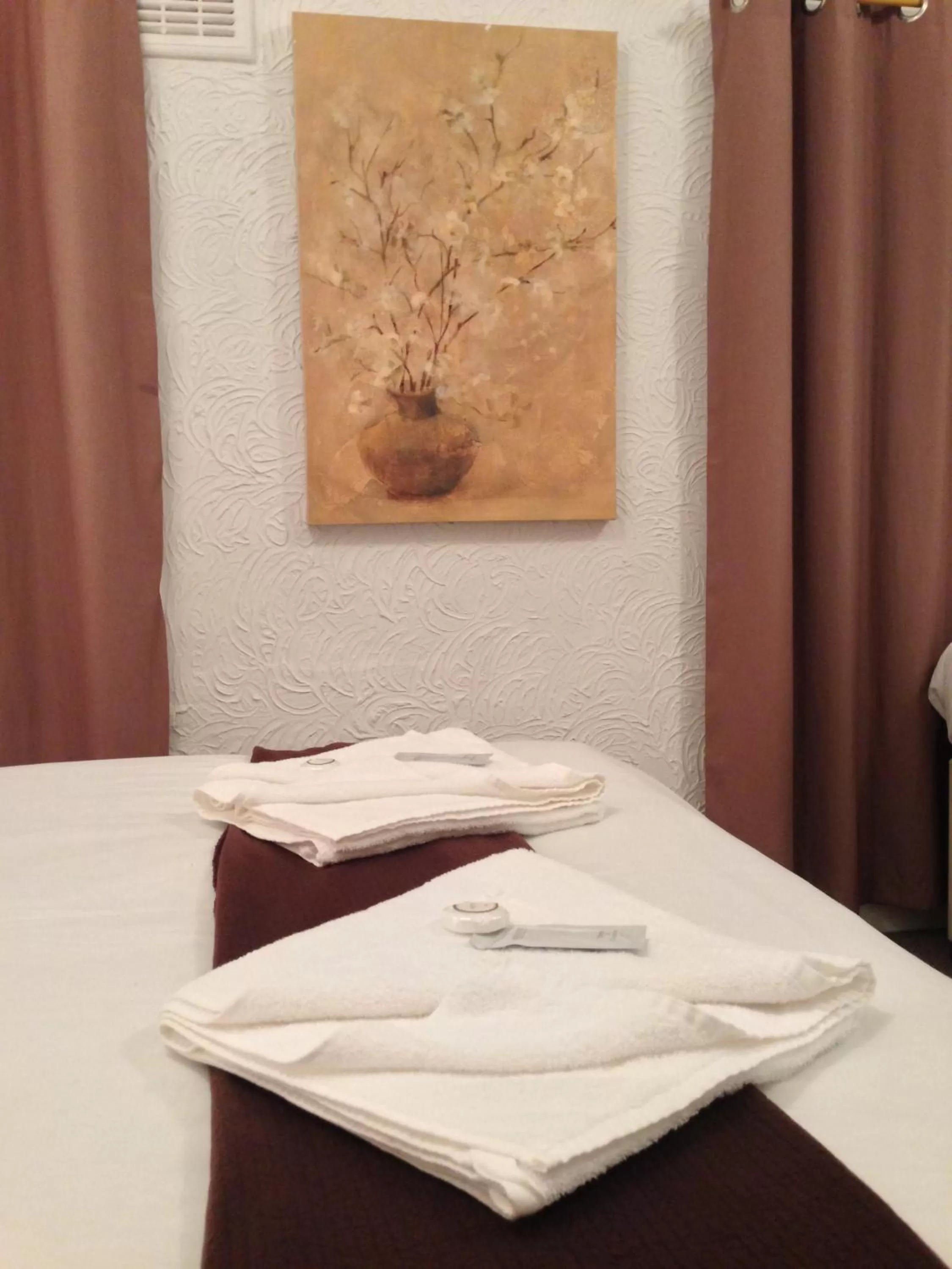 Decorative detail, Bed in Wilsons Hotel - Blackpool Tower View