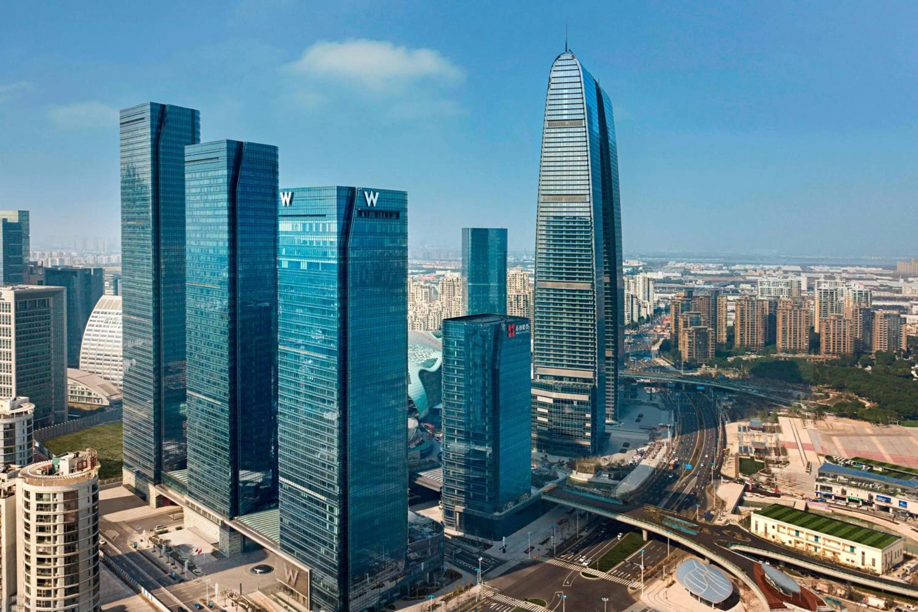 Property building in W Suzhou - Jinji Lake