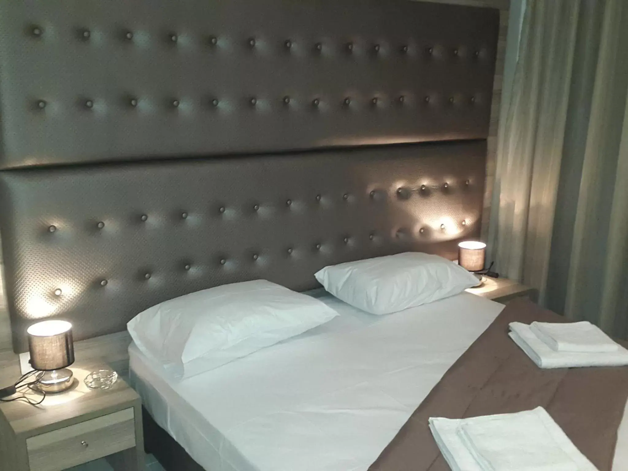 Bed in Hotel Rex