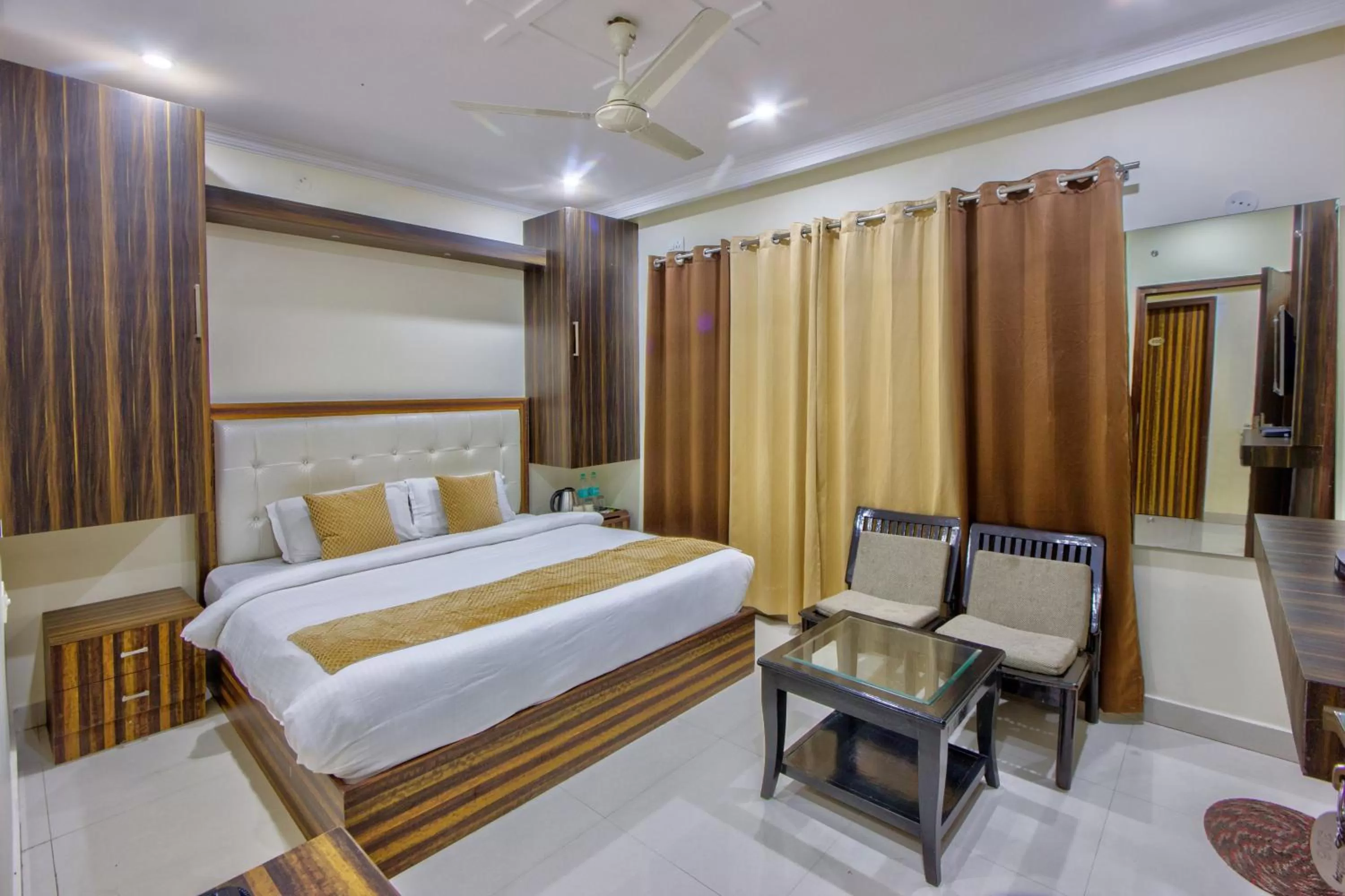 Bedroom, Bed in Hotel Bliss Valley - Hotel in Dharamshala