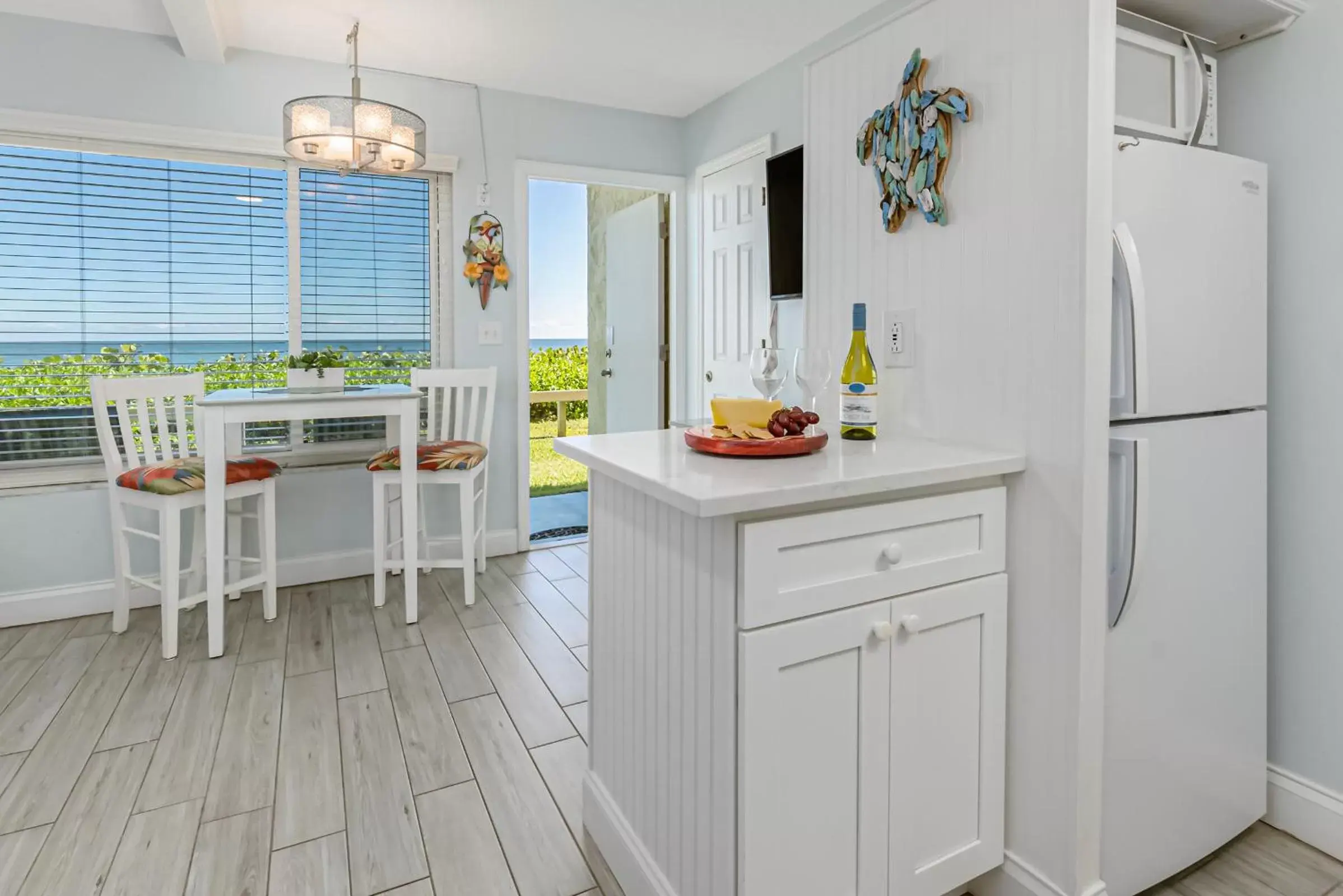 Kitchen or kitchenette, Kitchen/Kitchenette in Tuckaway Shores Resort