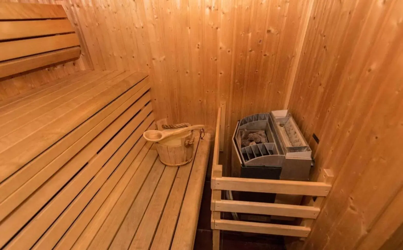 Sauna in Hôtel Le Fabe