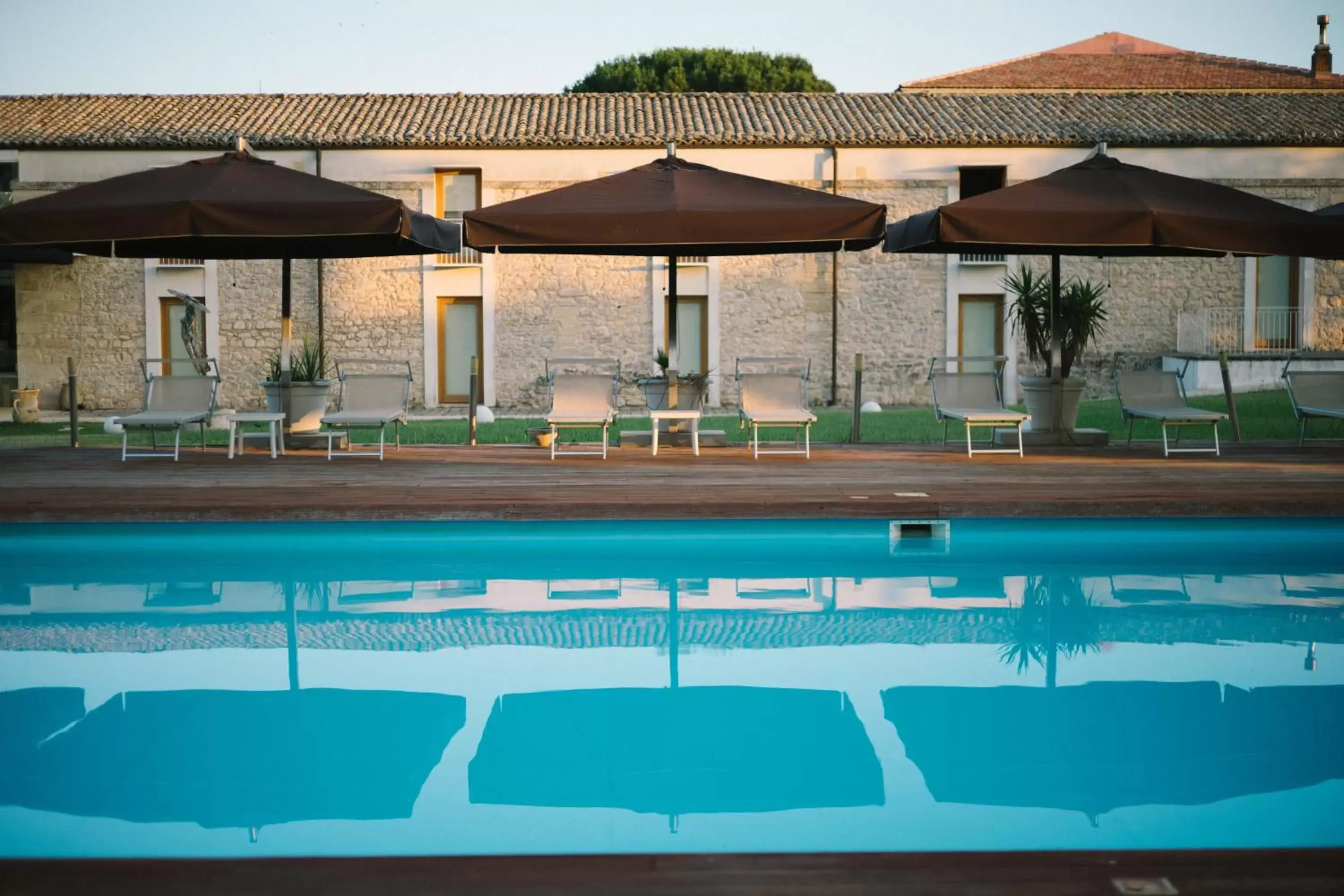 Swimming Pool in Hotel Villa Carlotta
