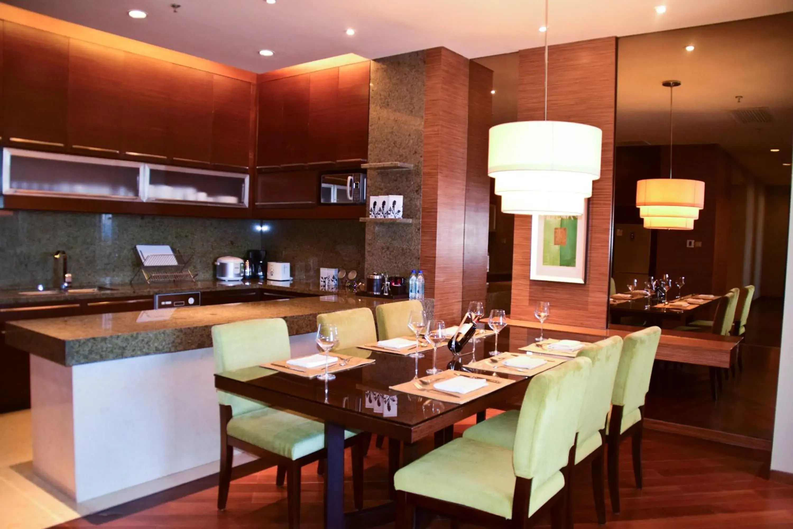 Kitchen or kitchenette, Restaurant/Places to Eat in Marriott Executive Apartment Tianjin Lakeview