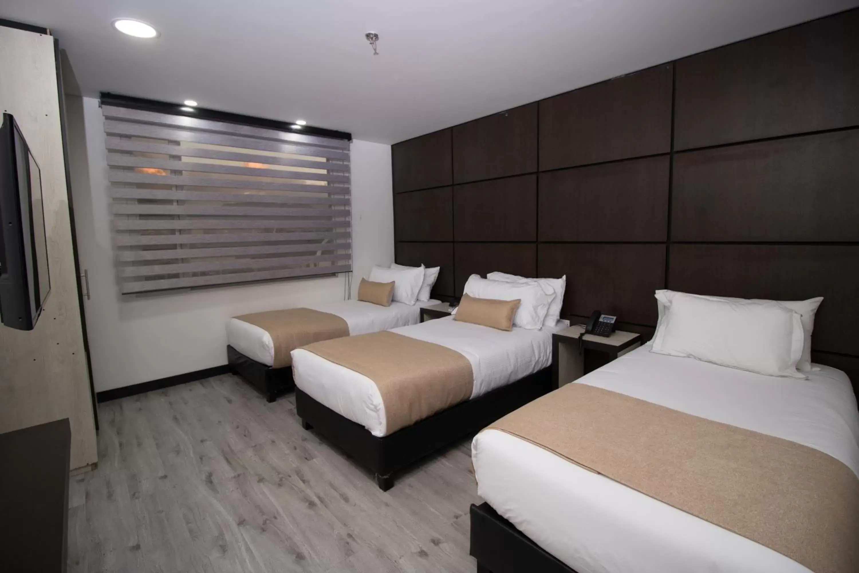 Photo of the whole room, Bed in Hotel American Visa Tower