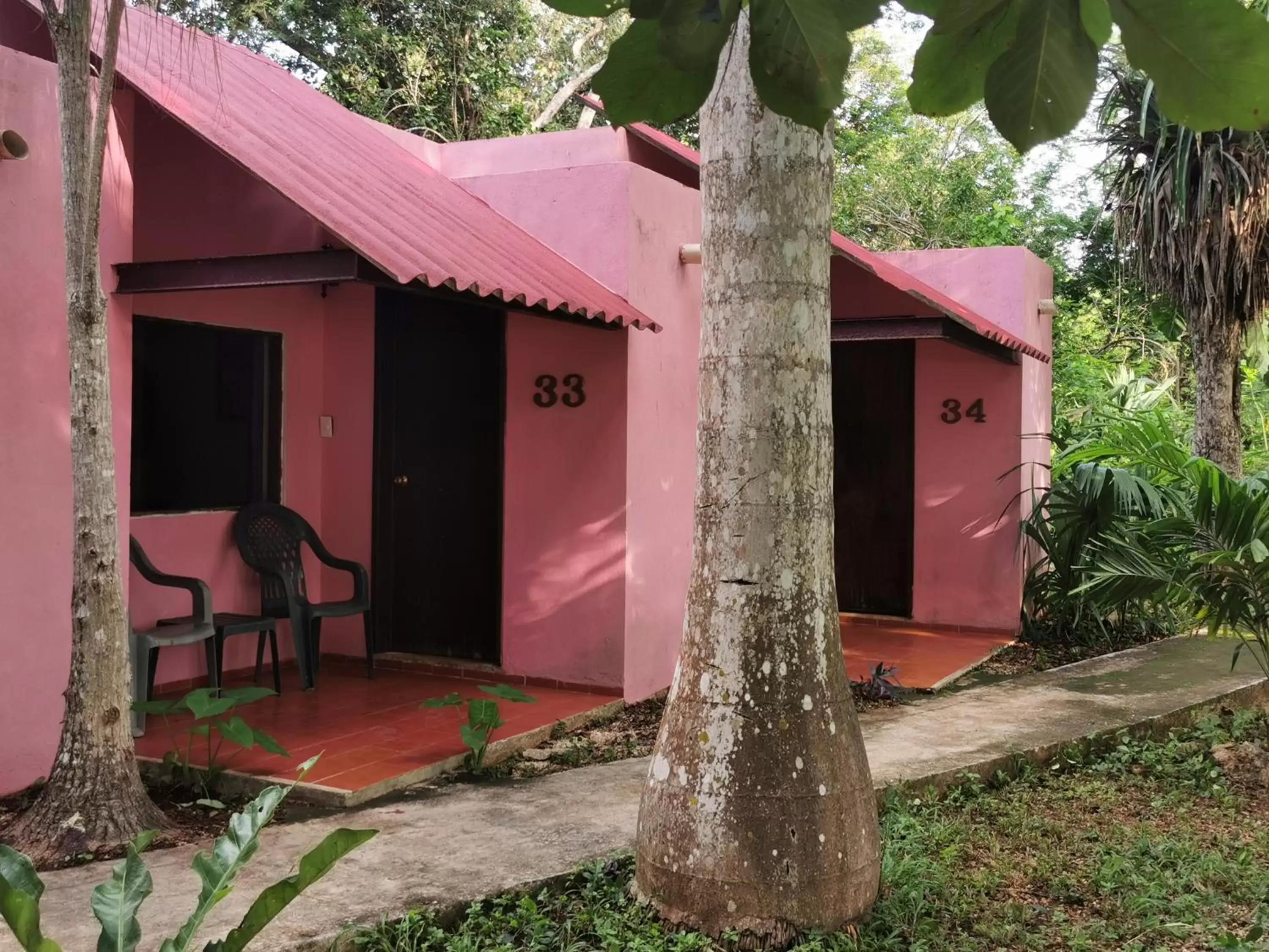 Property building in Hotel Doralba Inn Chichen Property building in Hotel Doralba Inn Chichen