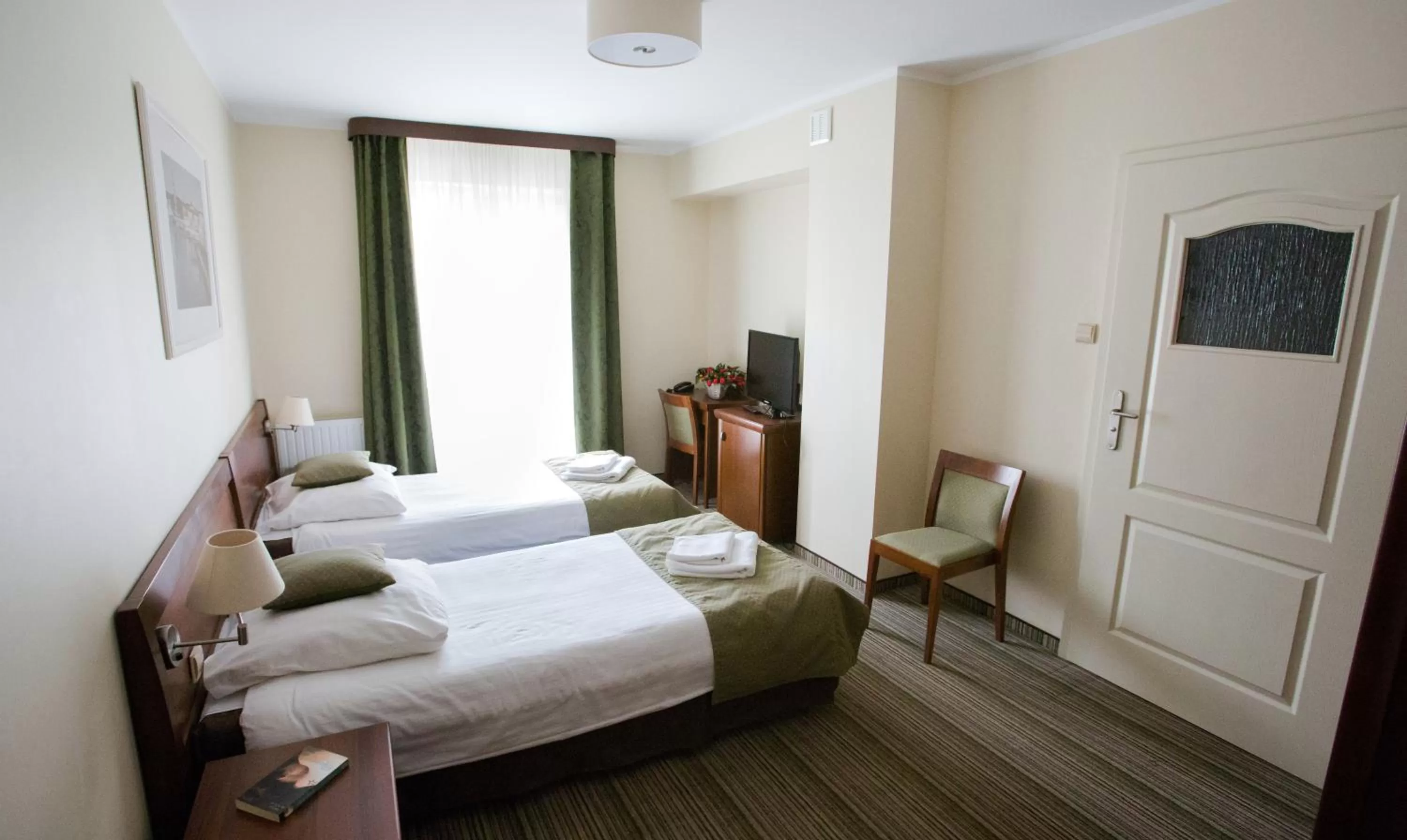 Bedroom, Bed in Villa Palladium