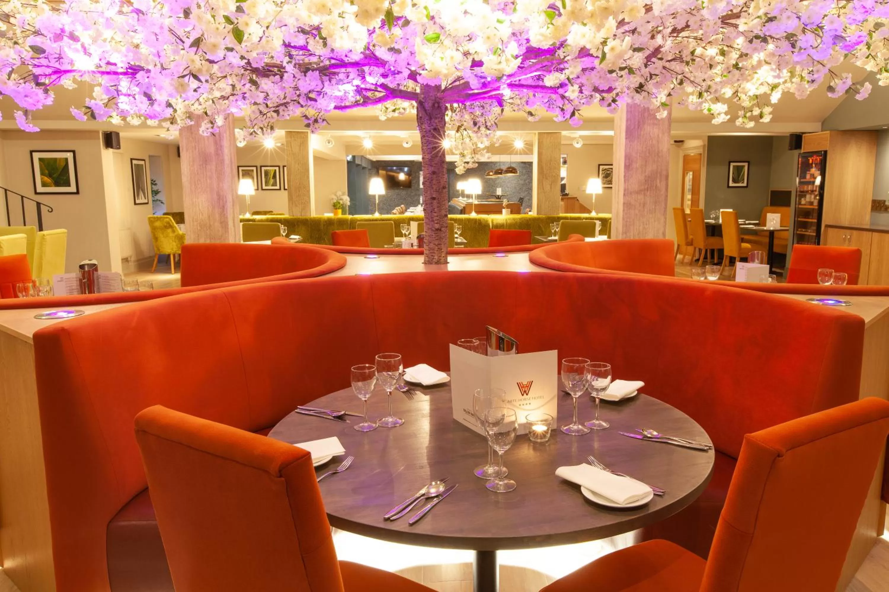 Restaurant/places to eat in Best Western Plus White Horse Hotel