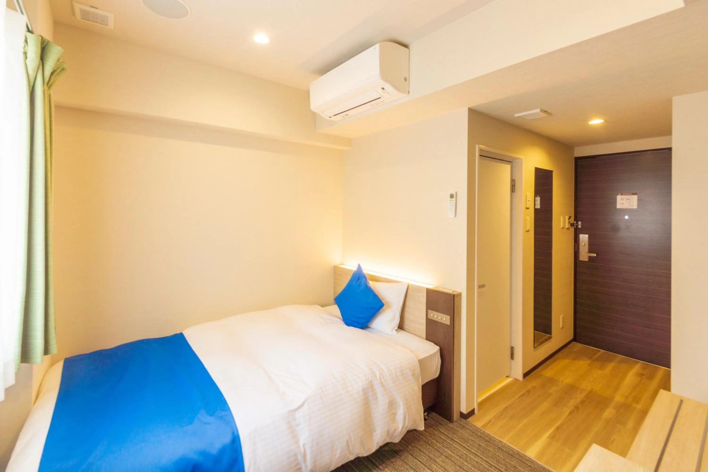 Bed in Hotel Lantana Naha Kokusai-Dori