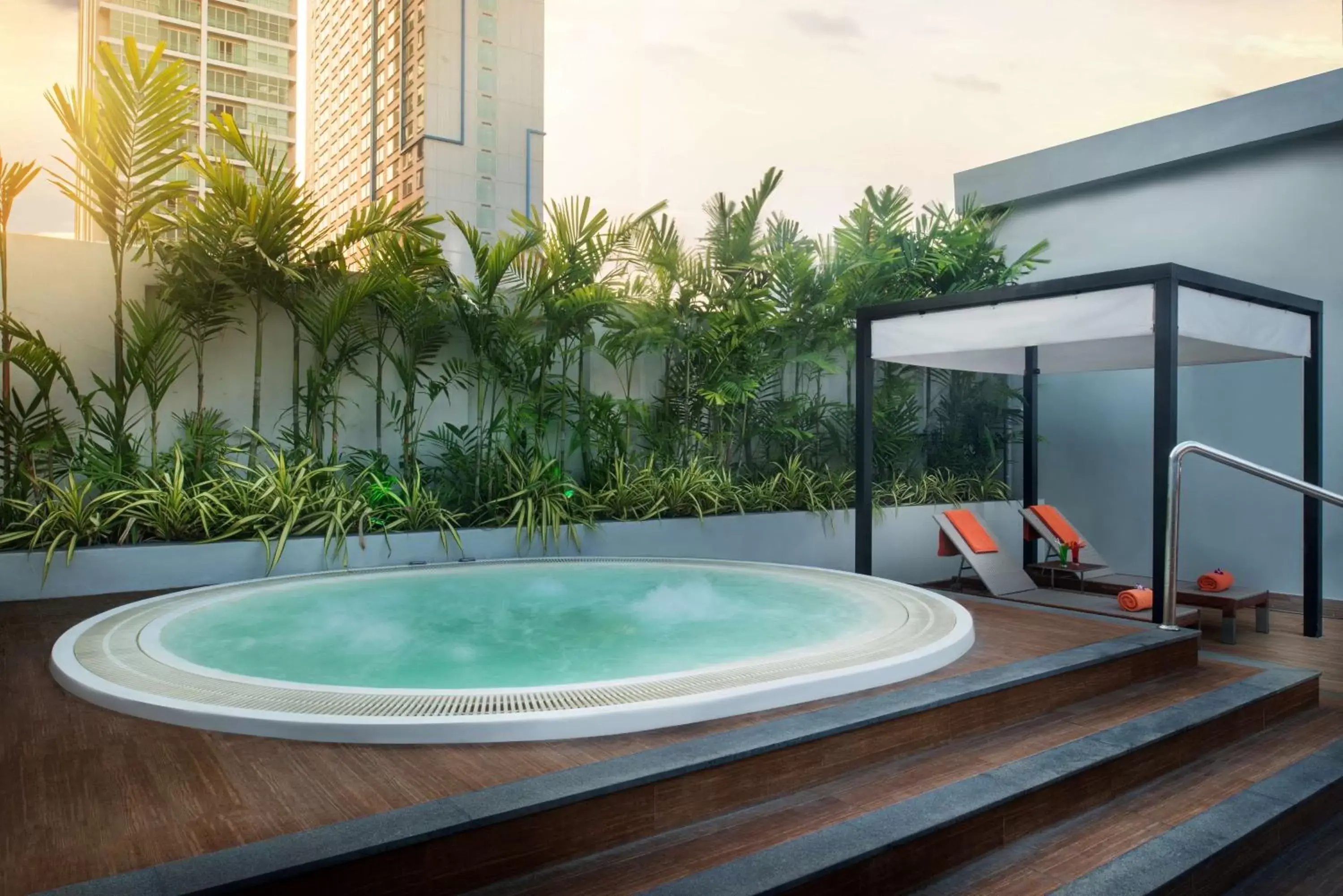 Spa and wellness centre/facilities, Swimming Pool in Radisson Suites Bangkok Sukhumvit - SHA Extra Plus