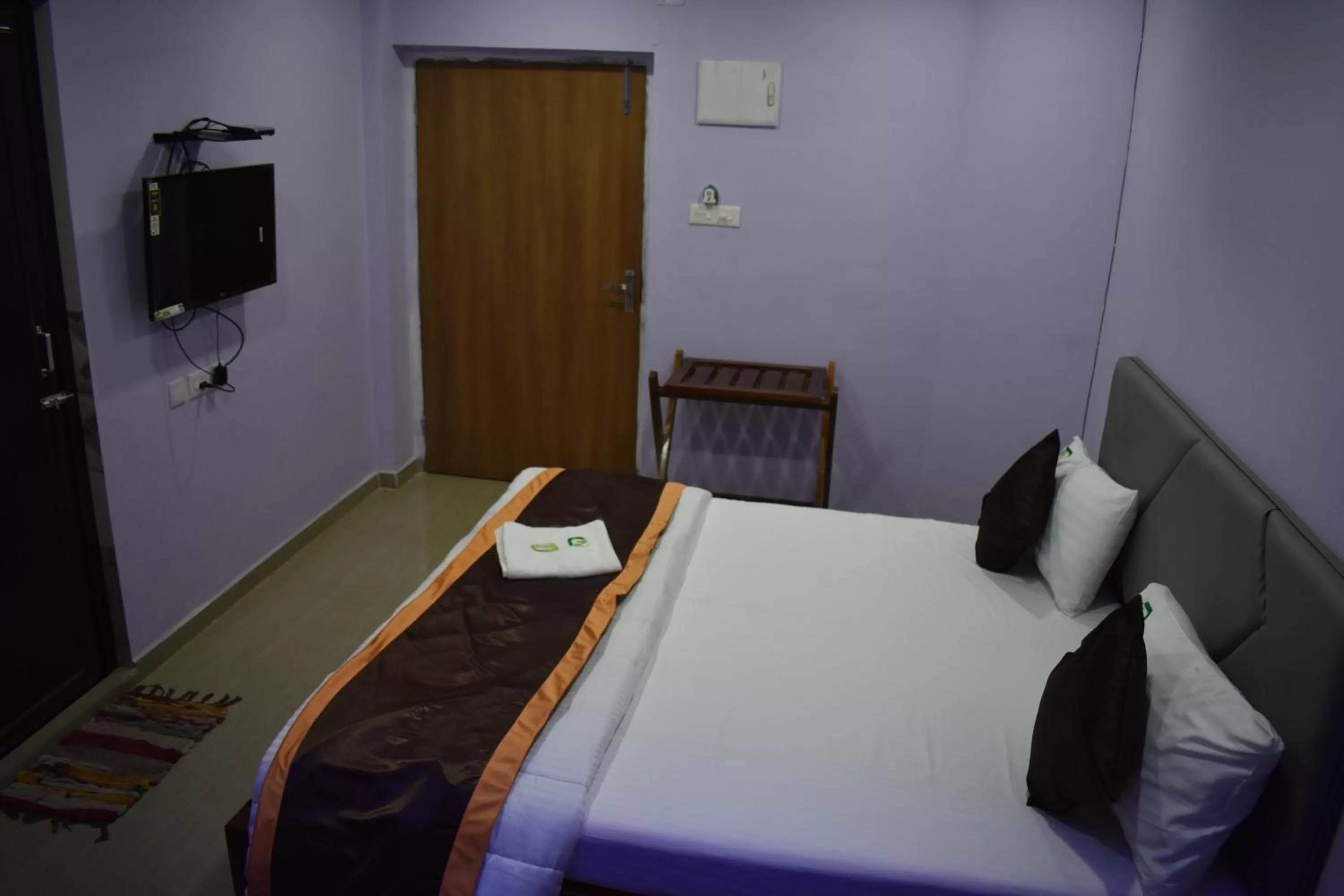 Bed in HOTEL PURI GREENS