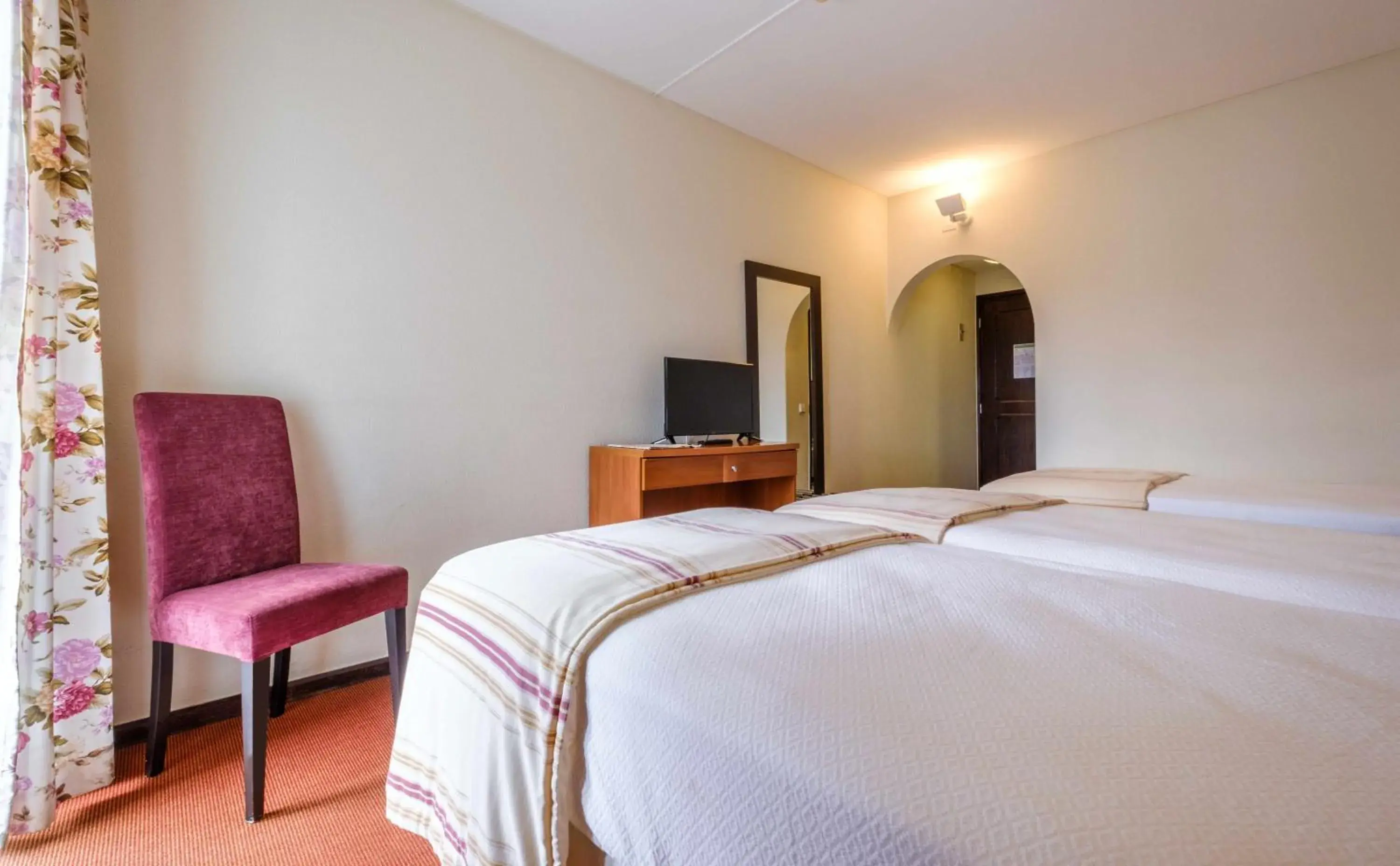 Bed in Catolica Hotel
