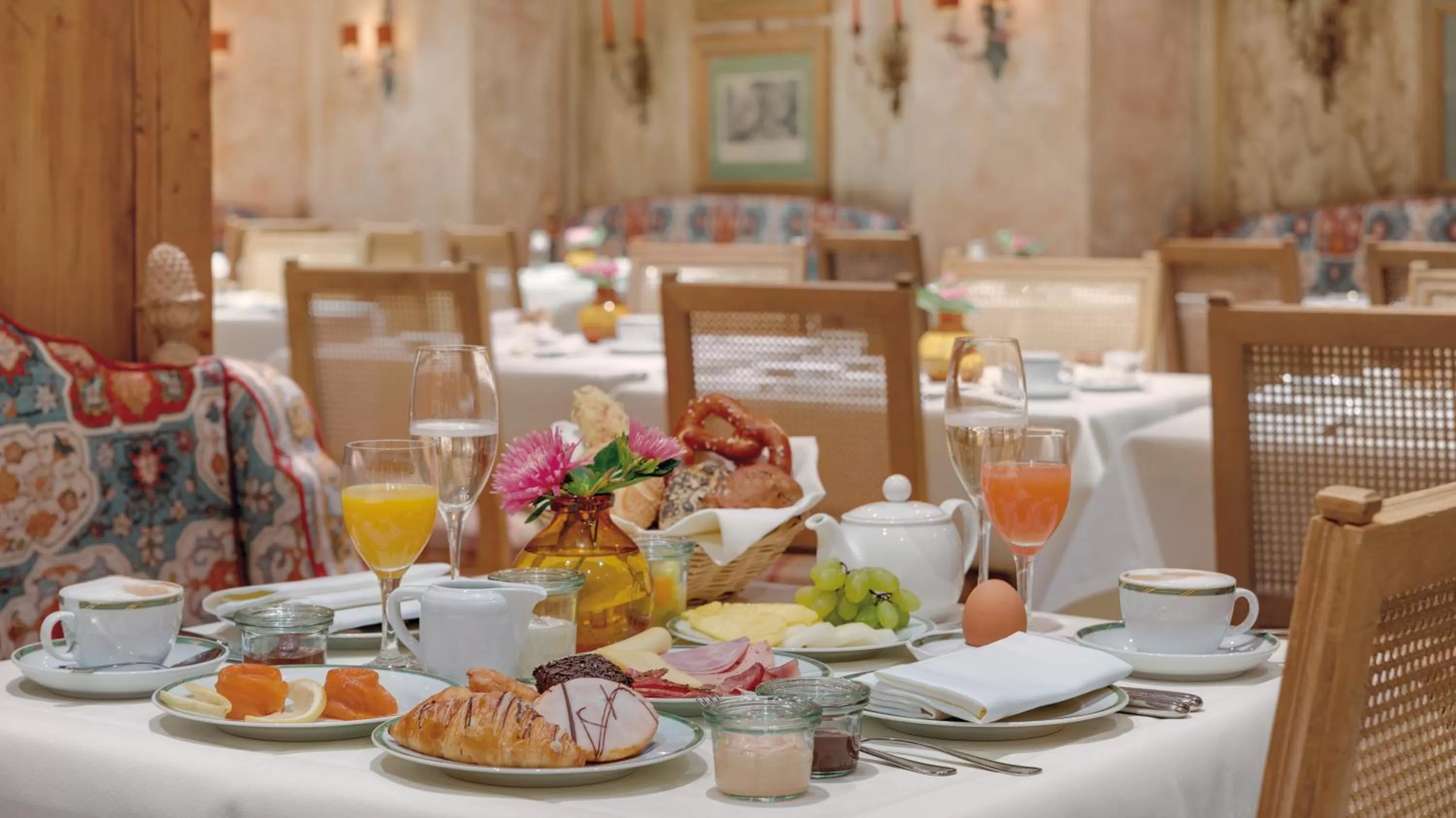 Food close-up in Excelsior by Geisel