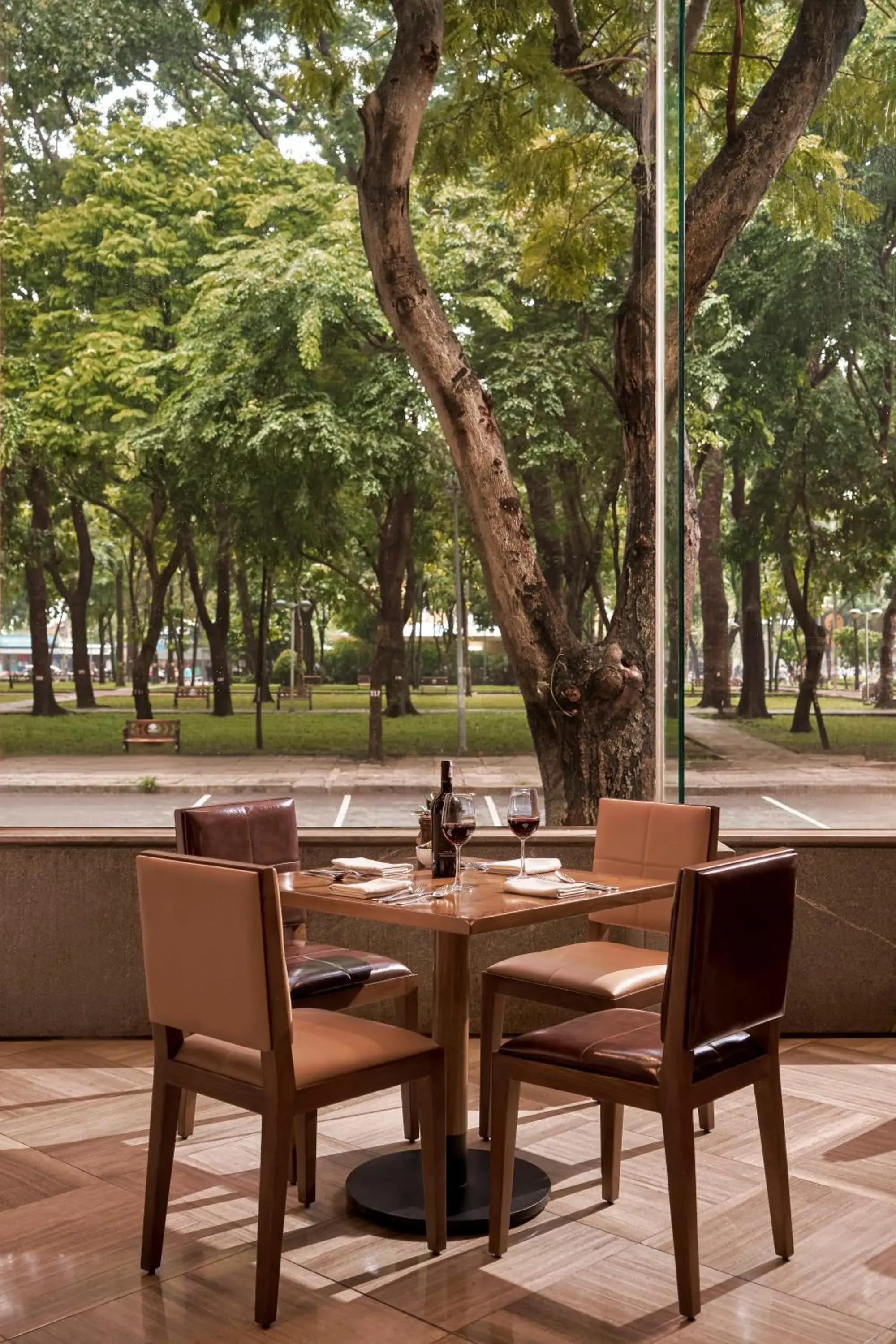 Restaurant/places to eat in New World Saigon Hotel