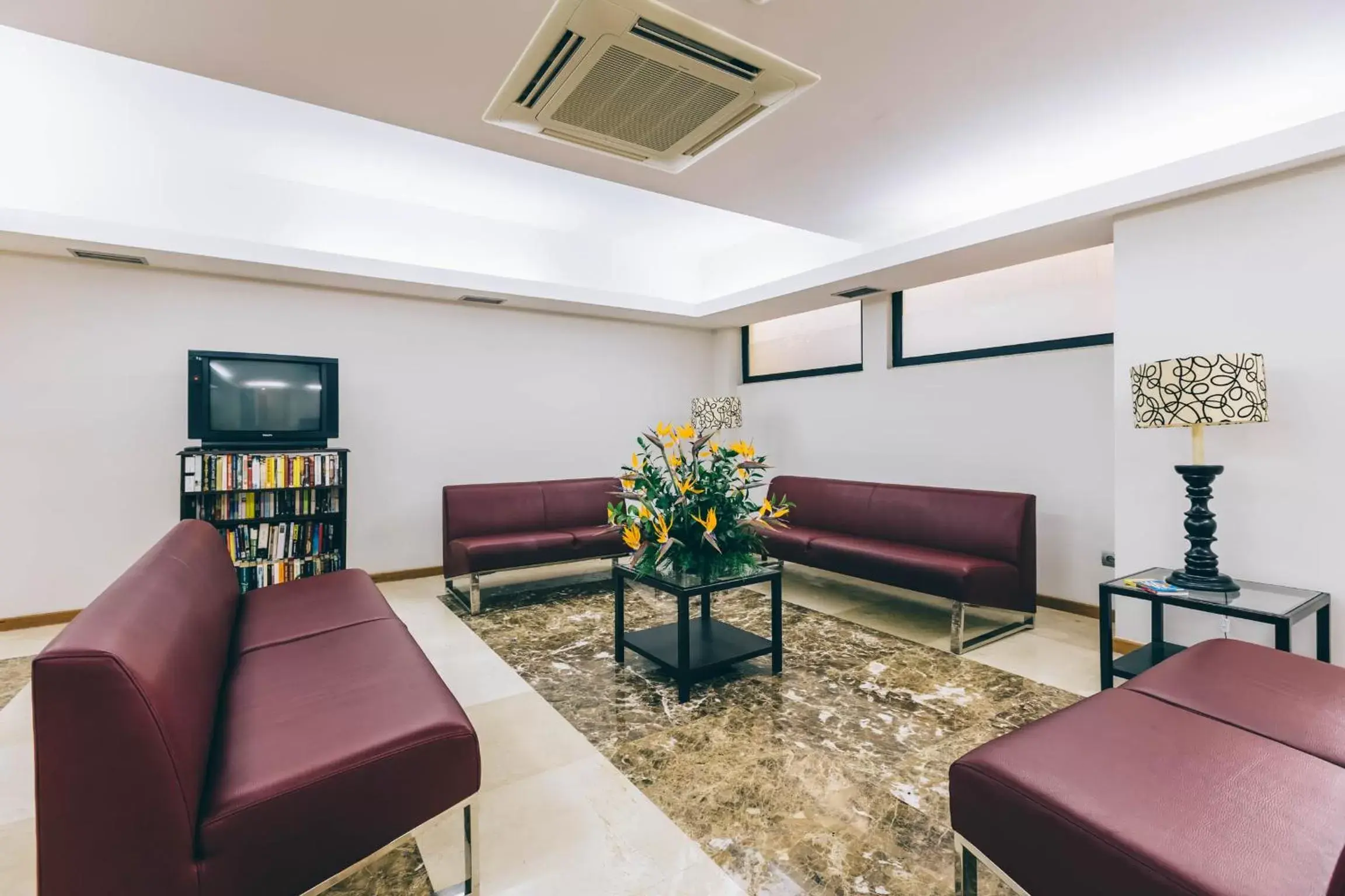 TV and multimedia, Seating Area in Muthu Raga Madeira Hotel