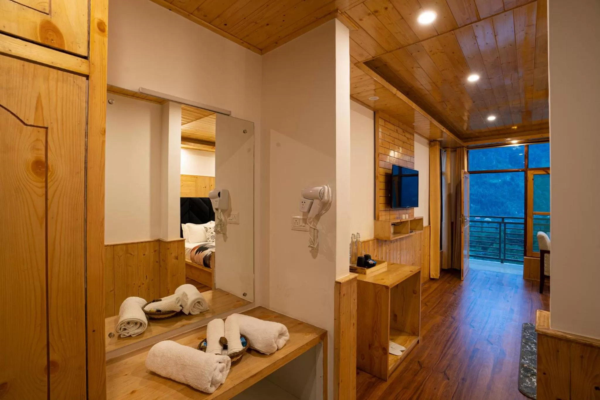 TV and multimedia in The 14 Gables, A Boutique Stay