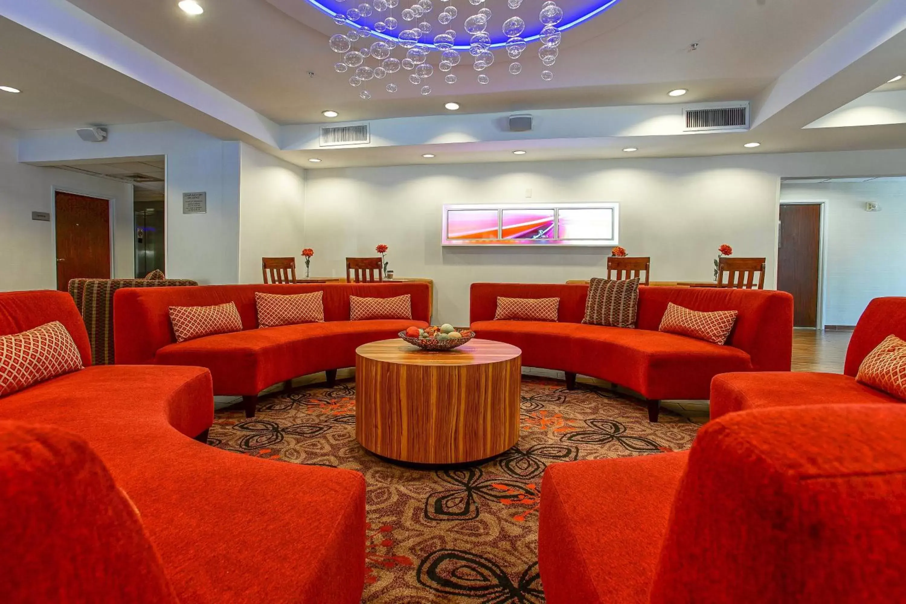 Lobby or reception in SpringHill Suites by Marriott Savannah Midtown