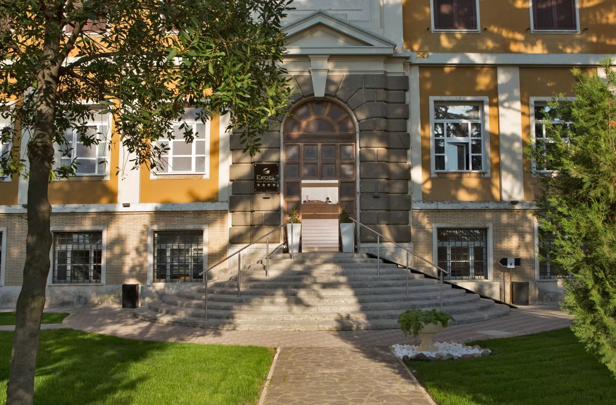 Facade/entrance in LH Hotel Excel Roma Montemario