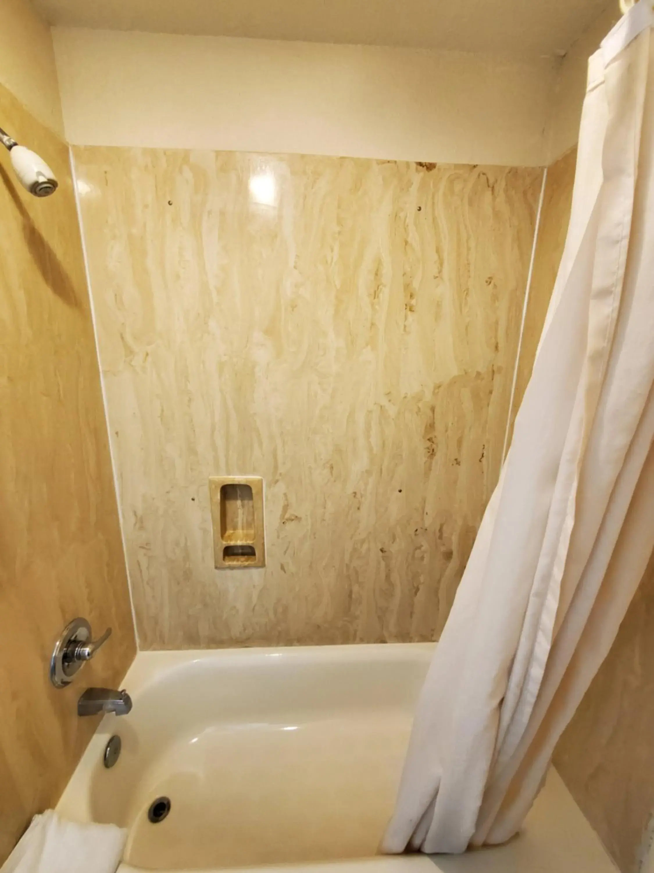 Bathroom in River Inn Motel