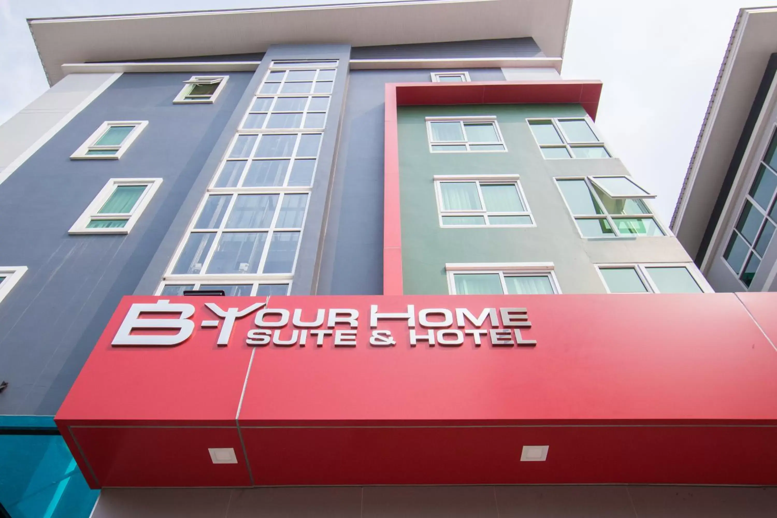 Property Building in B-your home Hotel Donmueang Airport Bangkok -SHA Certified SHA Plus