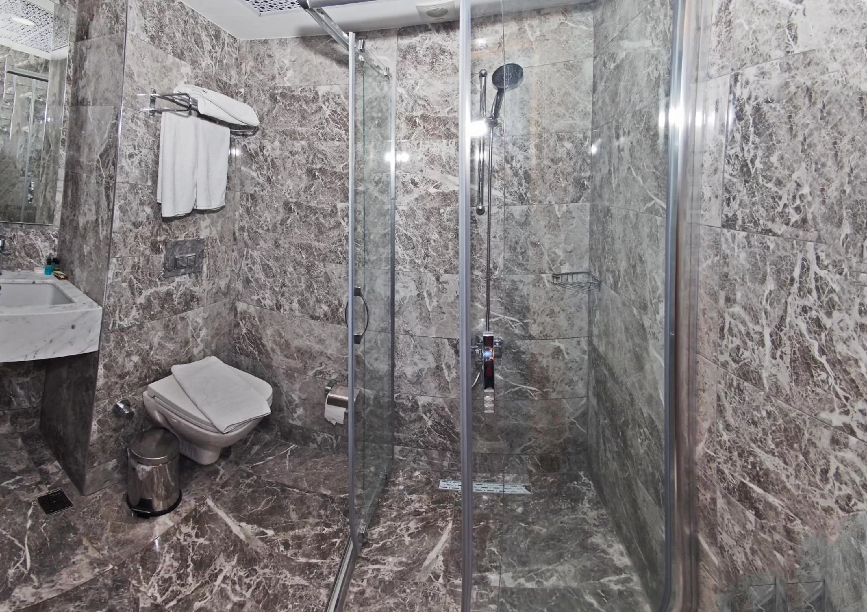 Shower, Bathroom in Grand Emir Hotel Old City