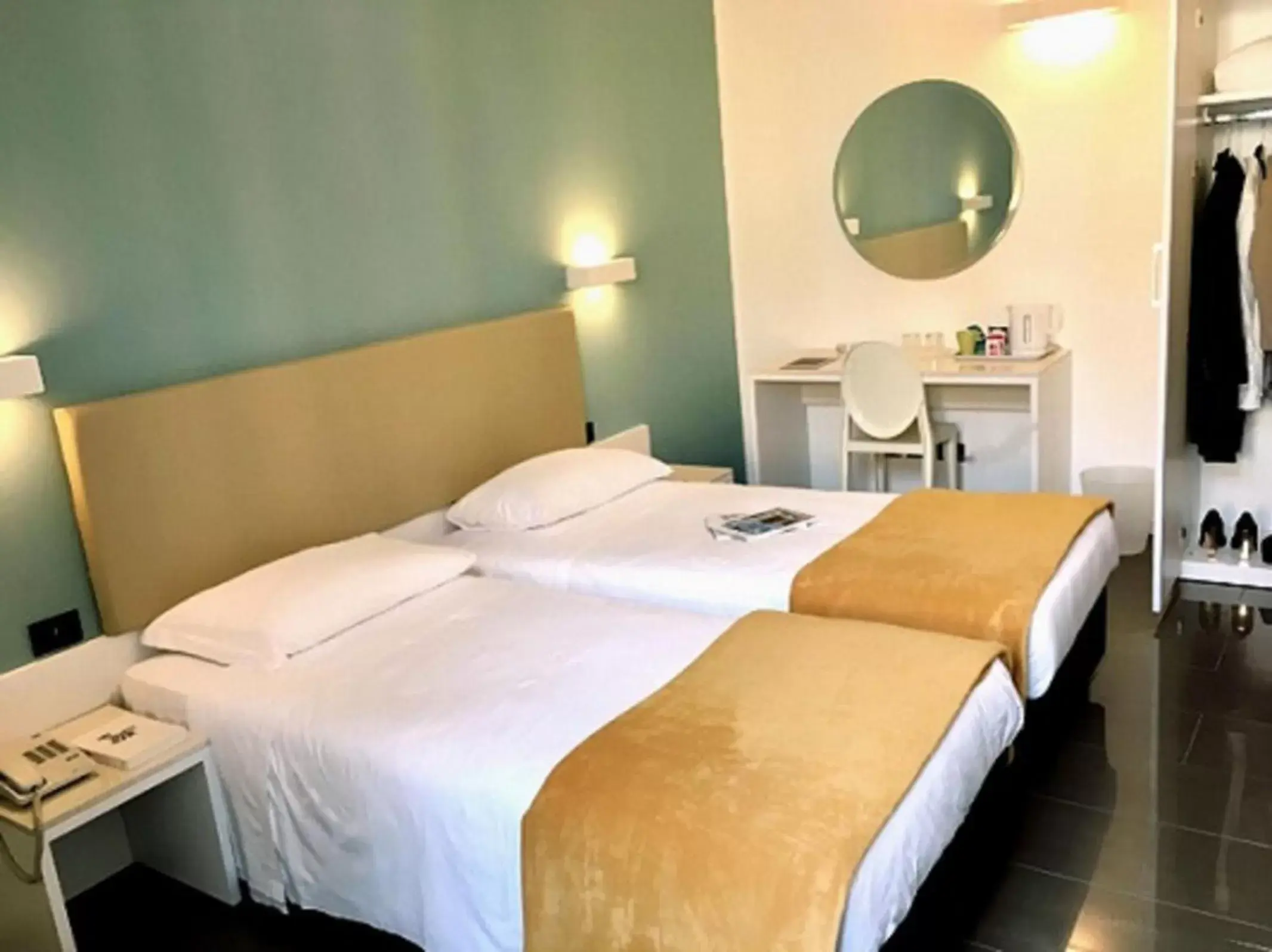 Bed in Demidoff Hotel Milano