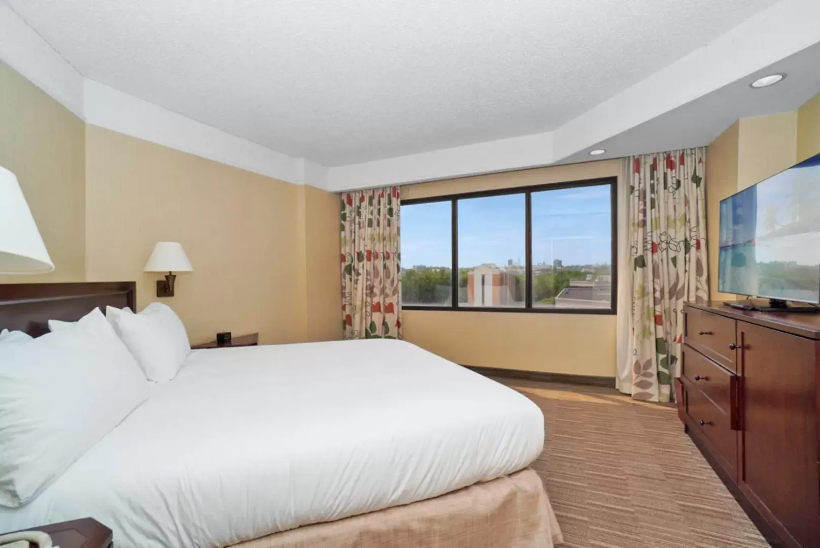 Bed in Harmony Suites Secaucus Meadowlands