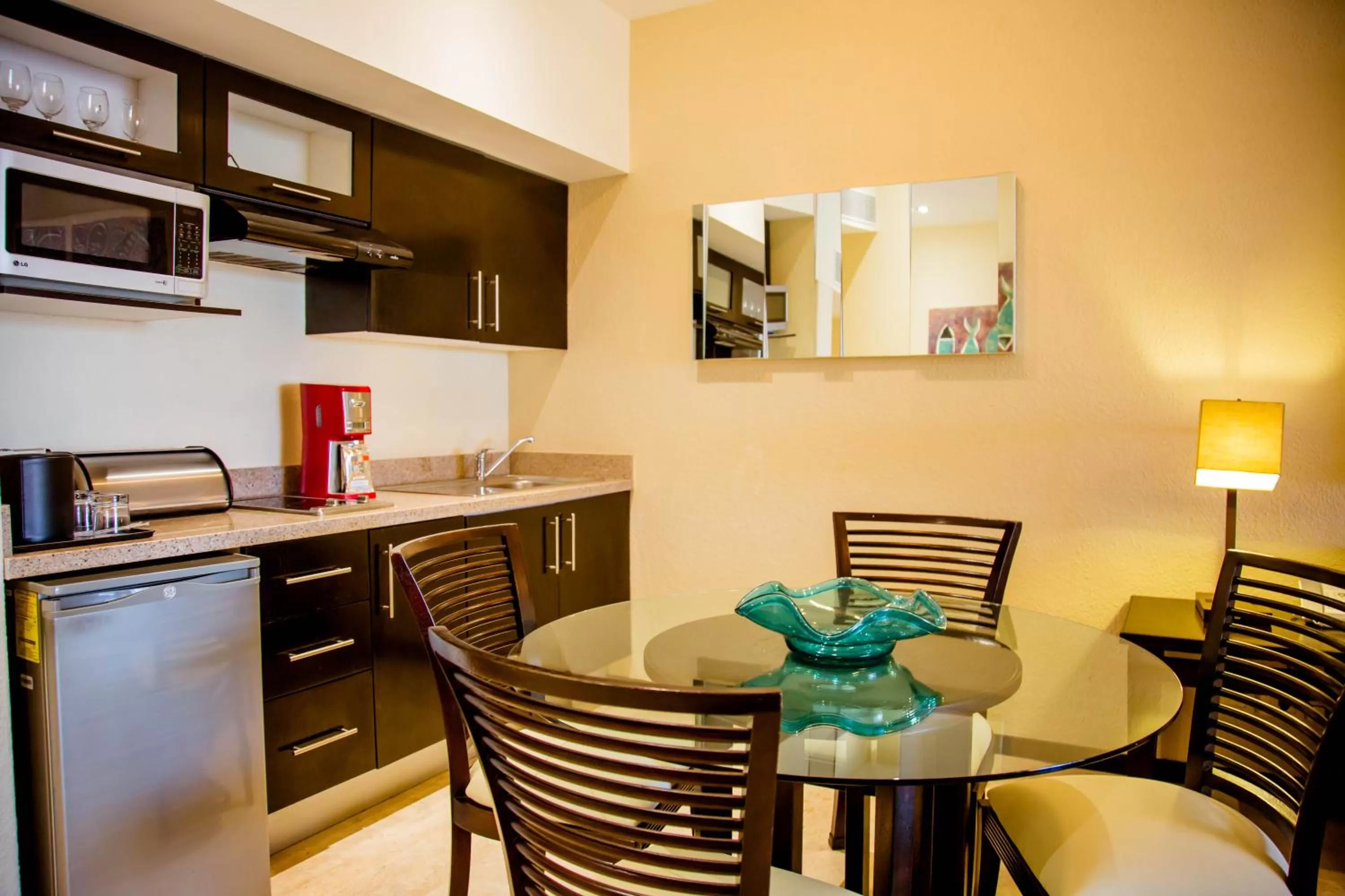 Kitchen or kitchenette in Casa Dorada Los Cabos Resort & Spa