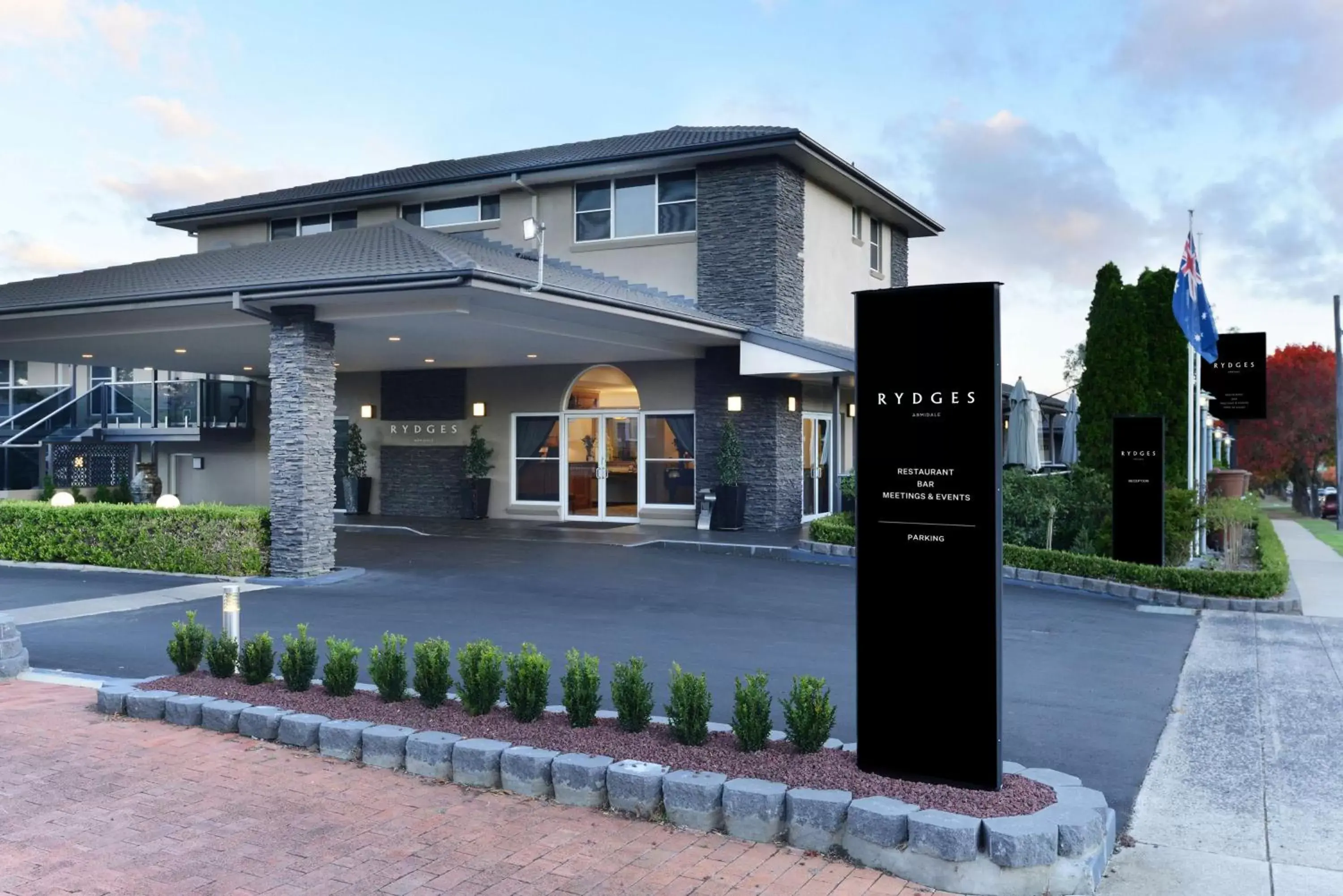 Property Building in Rydges Armidale