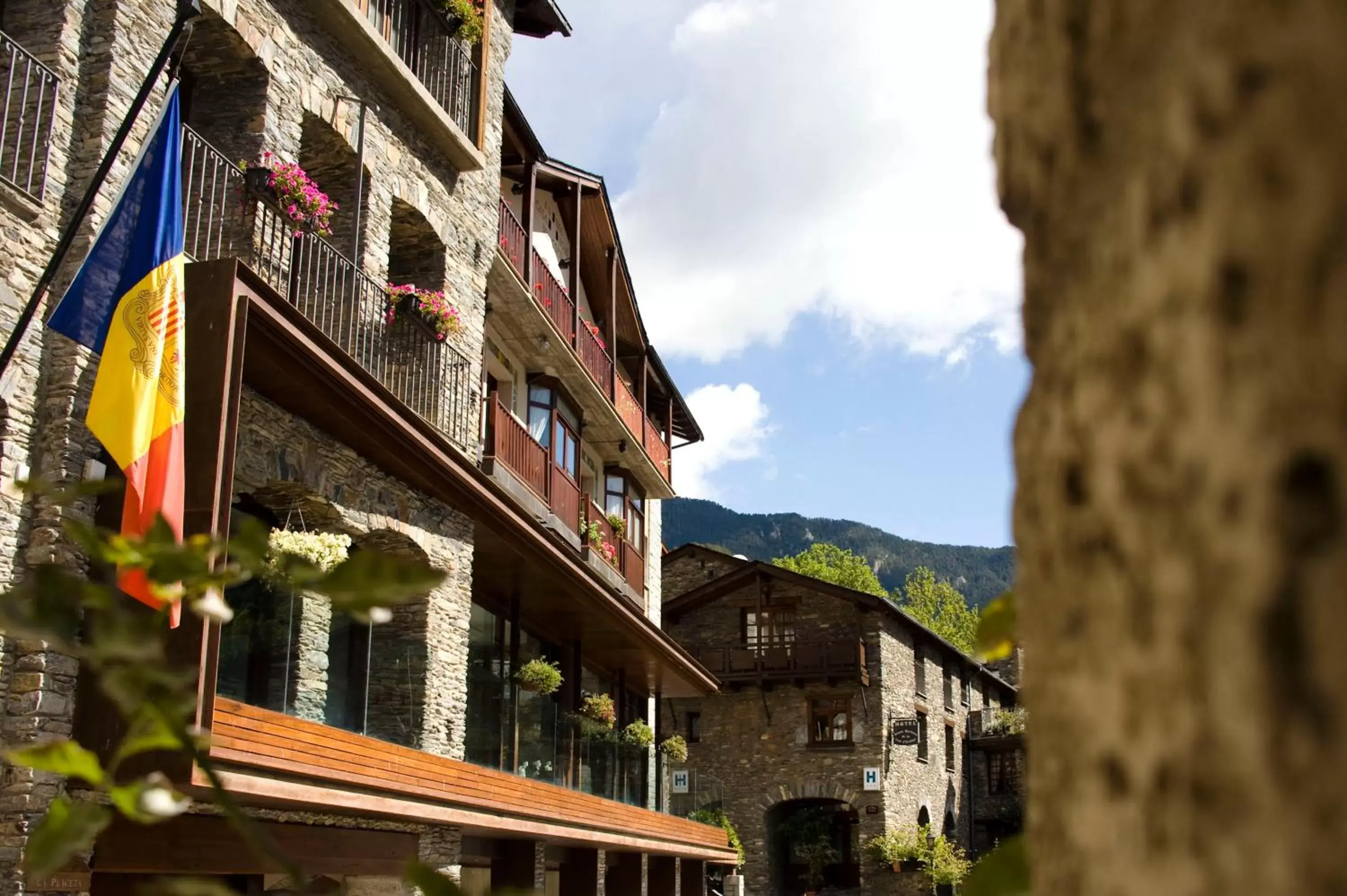 Area and facilities, Property Building in Hotel Santa Bàrbara De La Vall D'ordino