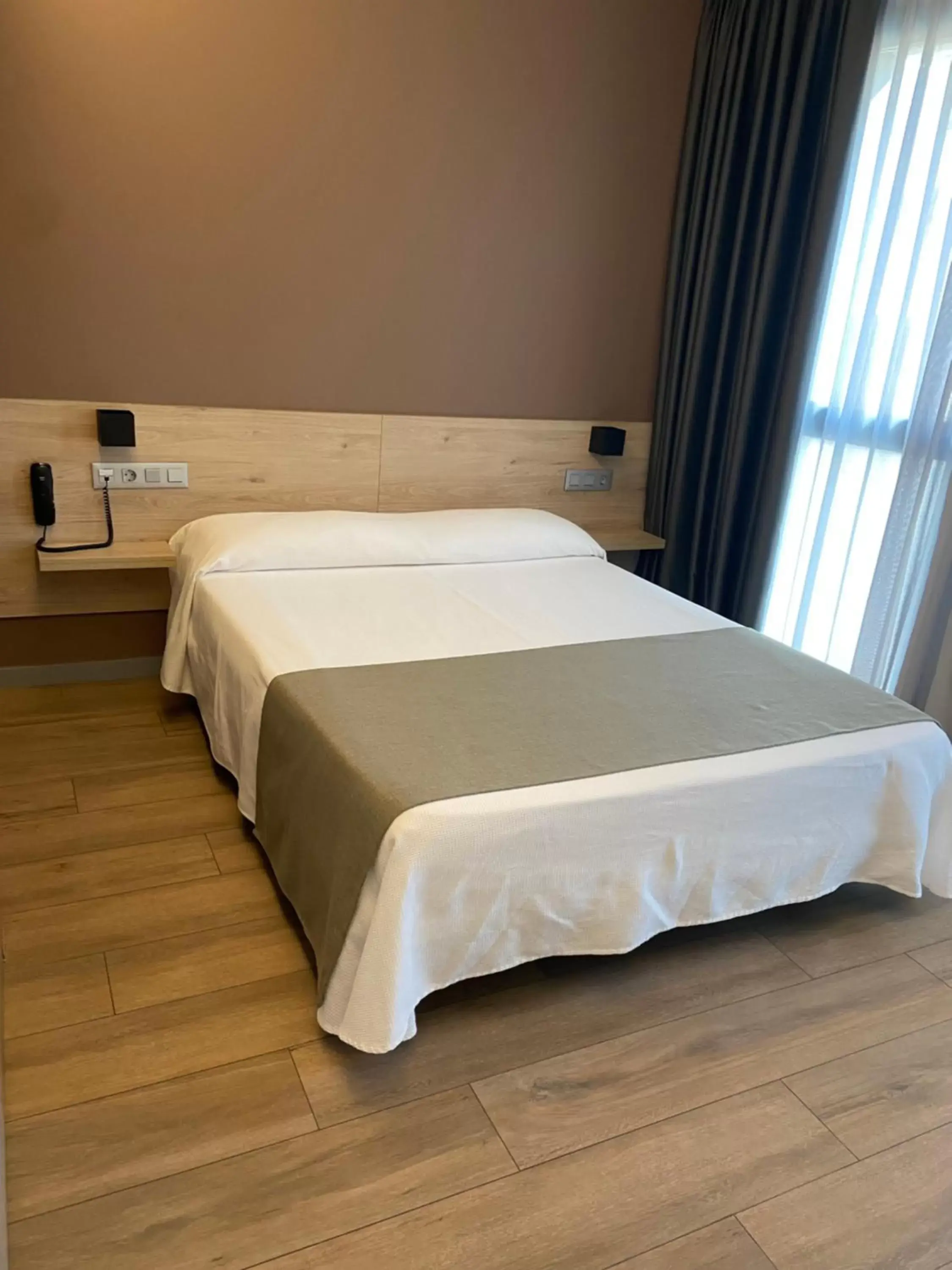 Bed in Hotel Mestral Perelló