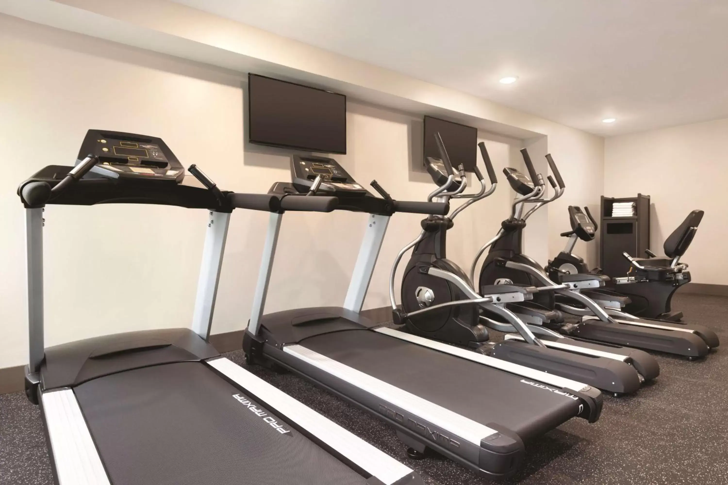 Activities, Fitness Center/Facilities in Radisson Hotel Charlotte Airport