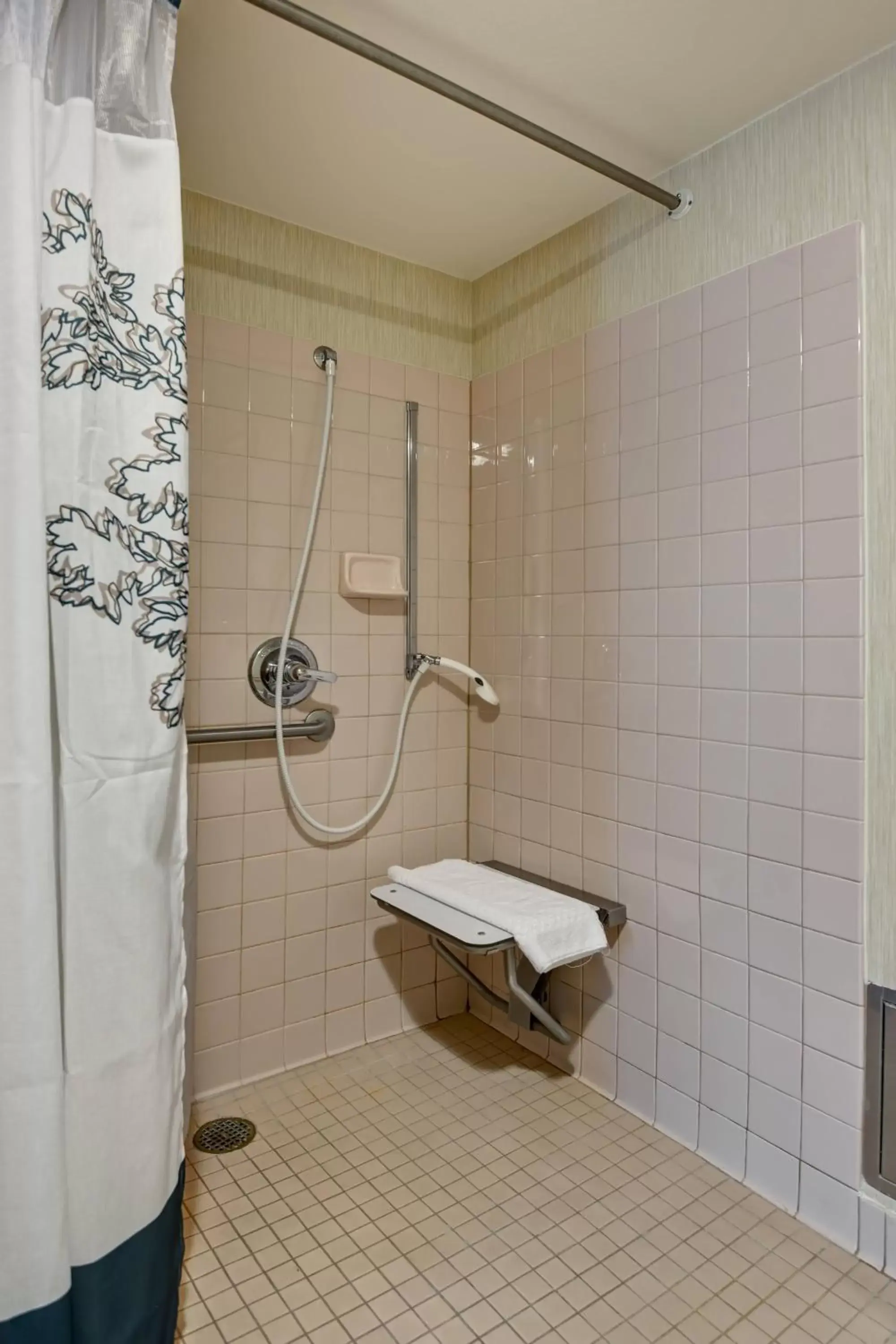 One-Bedroom Queen Suite with Sofa Bed in Residence Inn Los Angeles LAX/El Segundo One-Bedroom Queen Suite with Sofa Bed in Residence Inn Los Angeles LAX/El Segundo