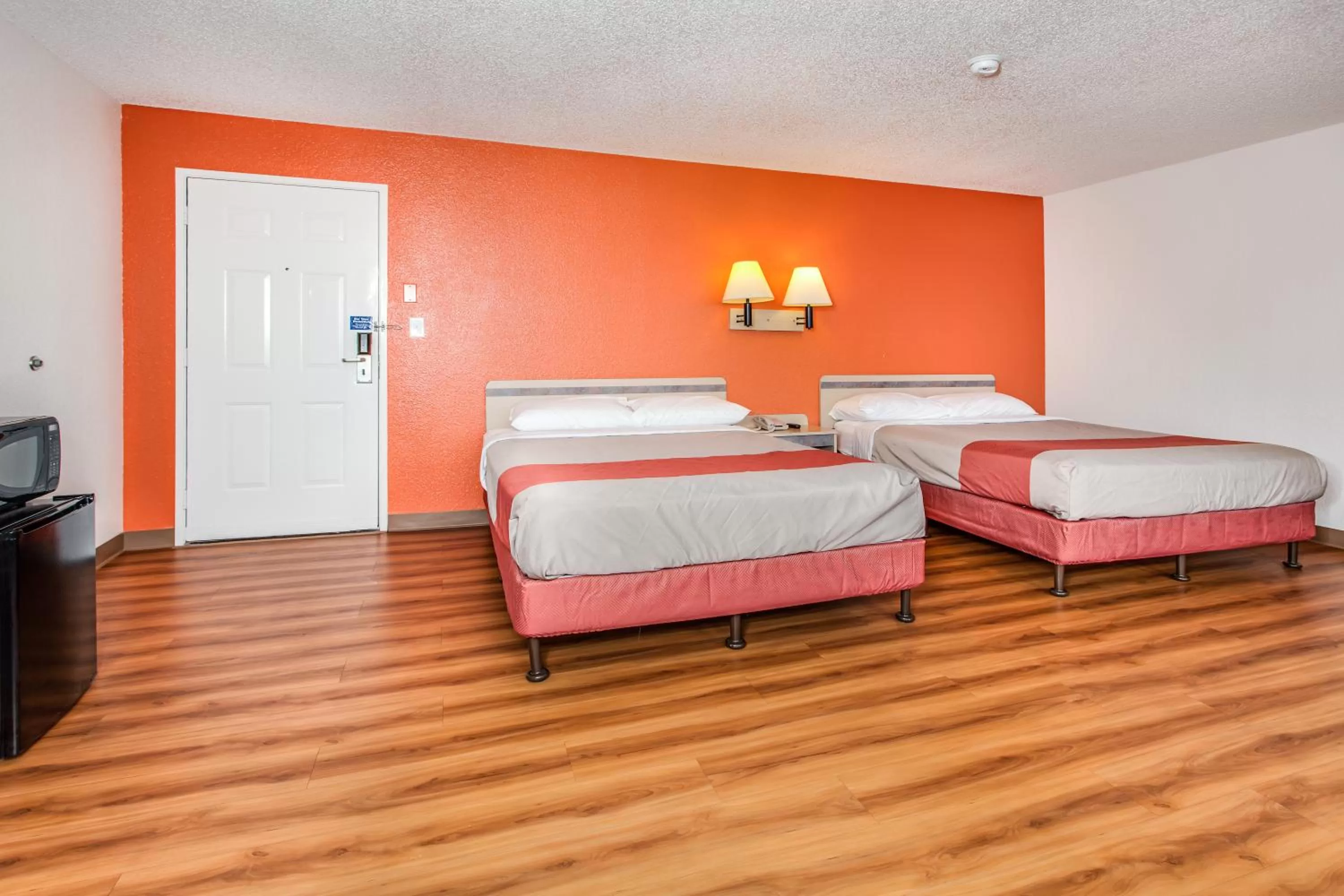 Bedroom, Bed in Motel 6-Fairfield, CA - North